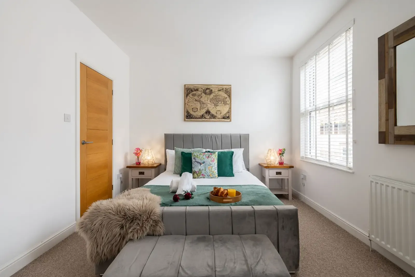 Modern Penthouse with Balcony - Near Beach & Town in NR30 2PA, Great Yarmouth, Norfolk, England, United Kingdom - Property image 7 - VivreStays