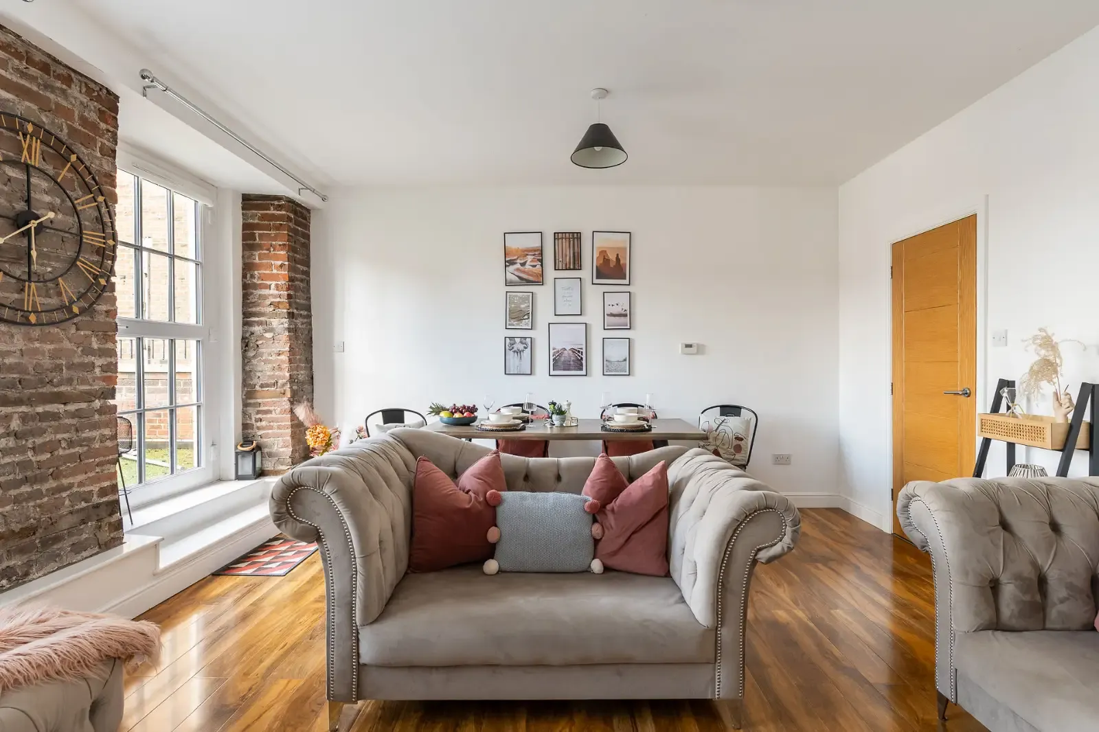 Easy Central Stay - Families, Work & Long Stays serviced apartment - Great Yarmouth - VivreStays