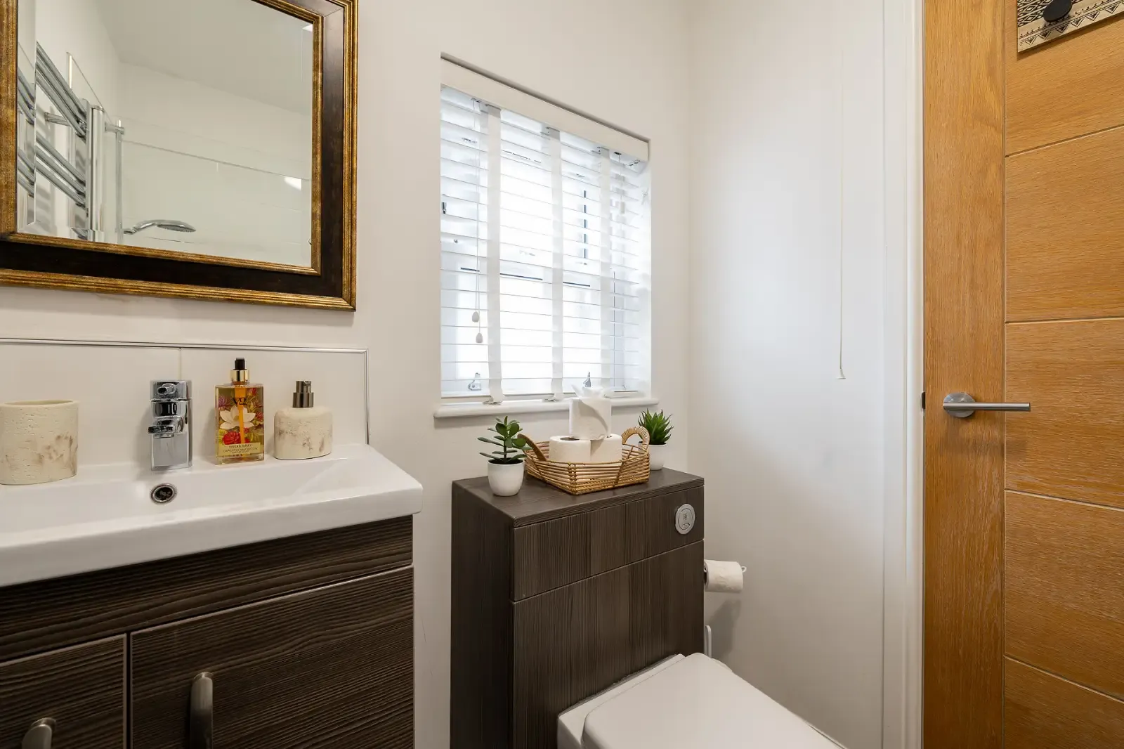 View Easy Central Stay - Families, Work & Long Stays in NR30 2PA Easy Central Stay - Families, Work & Long Stays in NR30 2PA - Property image 11 - VivreStays