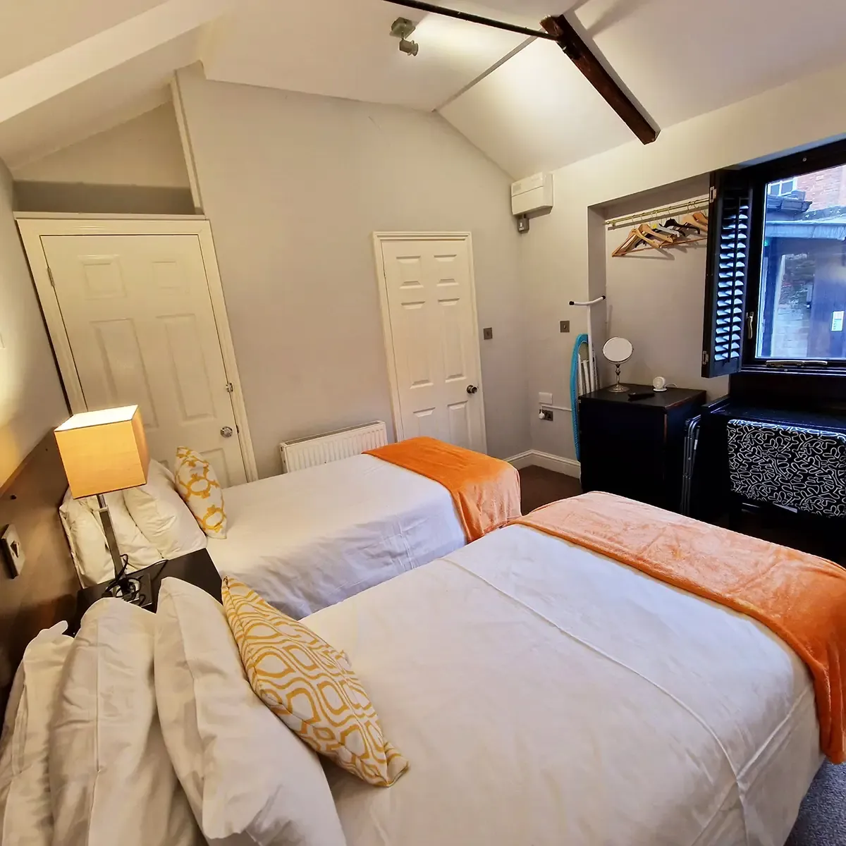 View Courtyard Place Courtyard Place serviced apartment - Norwich - VivreStays