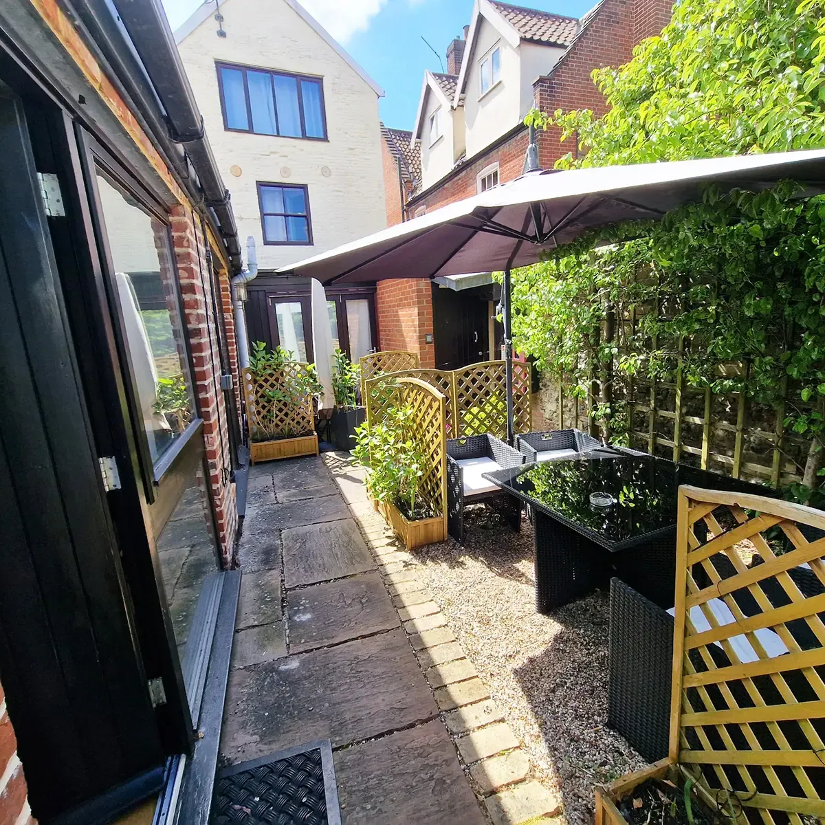 Courtyard Place in 17 Colegate, Norwich, NR3 1BN, United Kingdom - Property image 18 - VivreStays