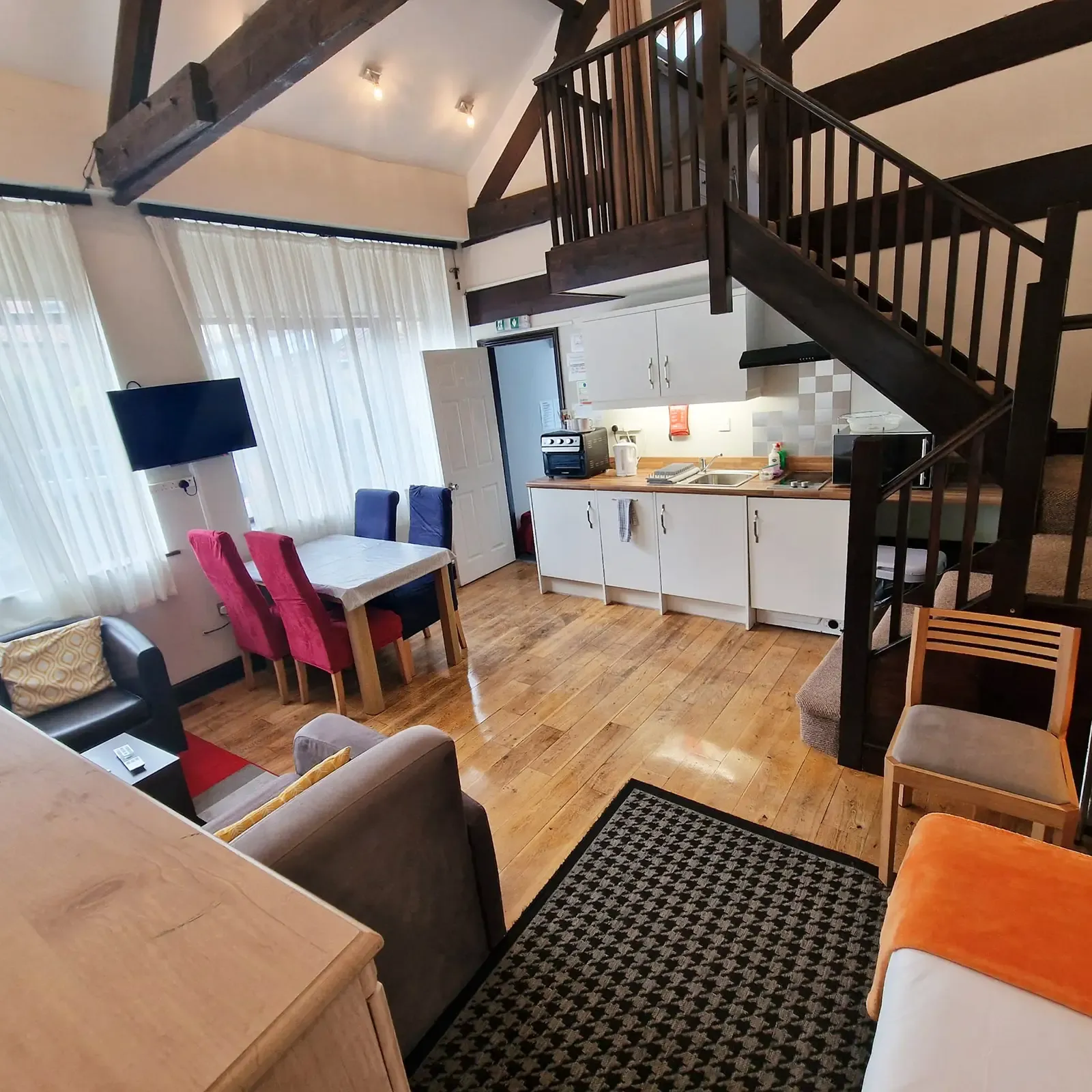 Lodge 6 in 17 Colegate, NR3 1BN - Property image 3 - VivreStays