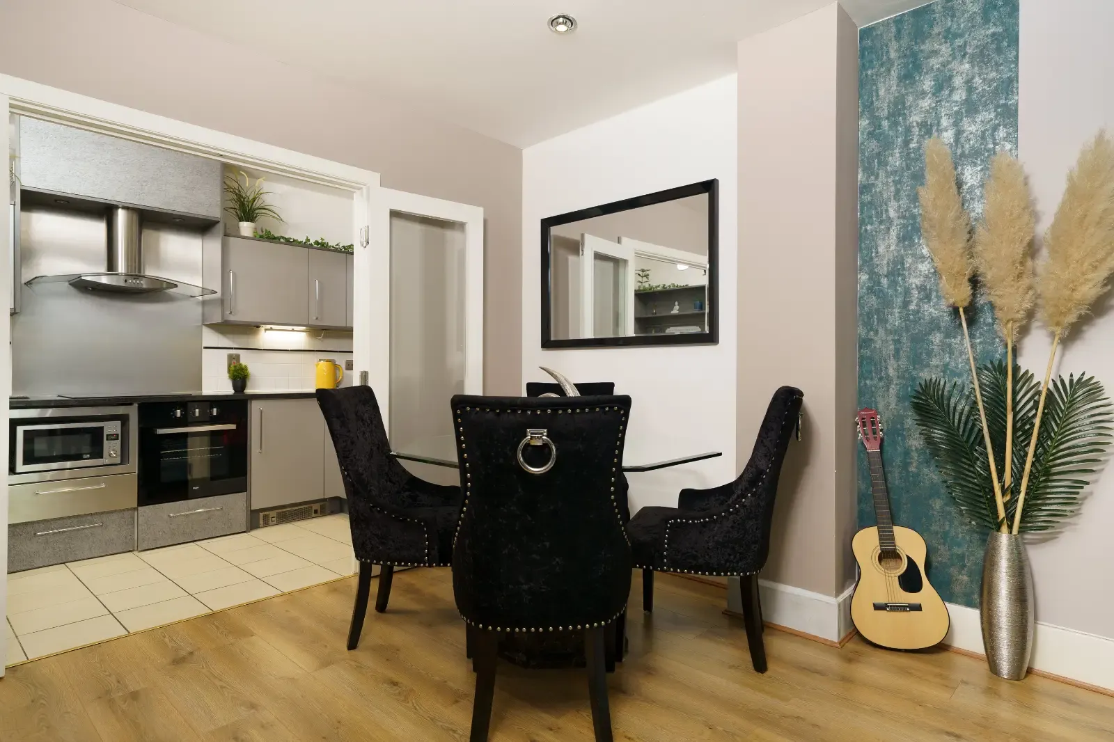 Vauxhall Central Apartment in SW8 2LS, London, Greater London, England, United Kingdom - Property image 4 - VivreStays