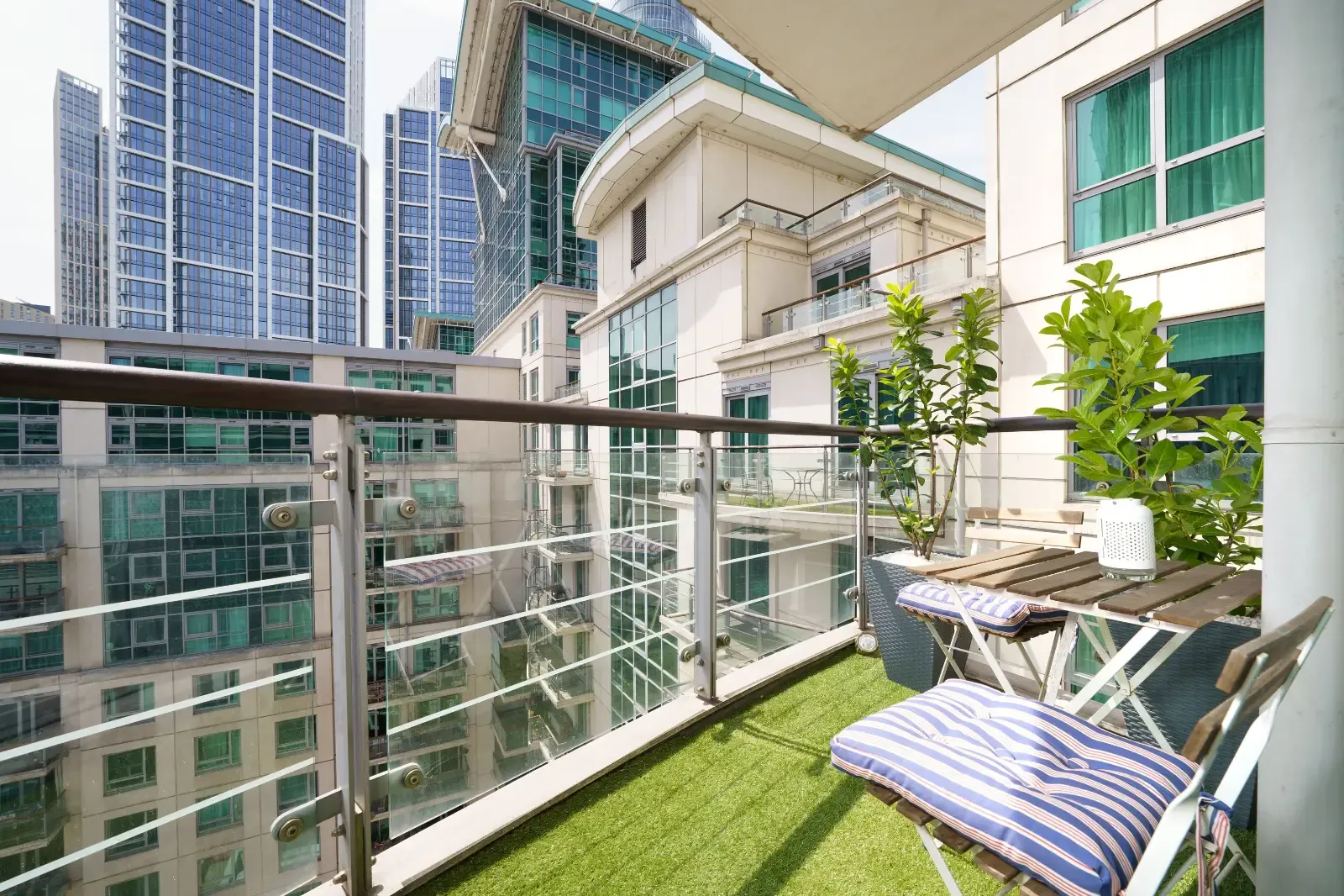 St George Wharf Apartment in SW8 2LS - Property image 18 - VivreStays