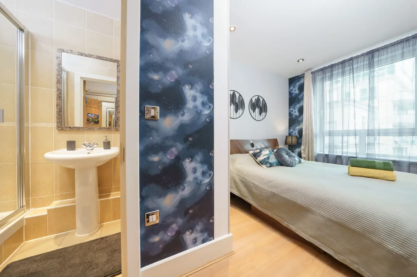 River Side Apartment in SW8 2LS - Property image 6 - VivreStays