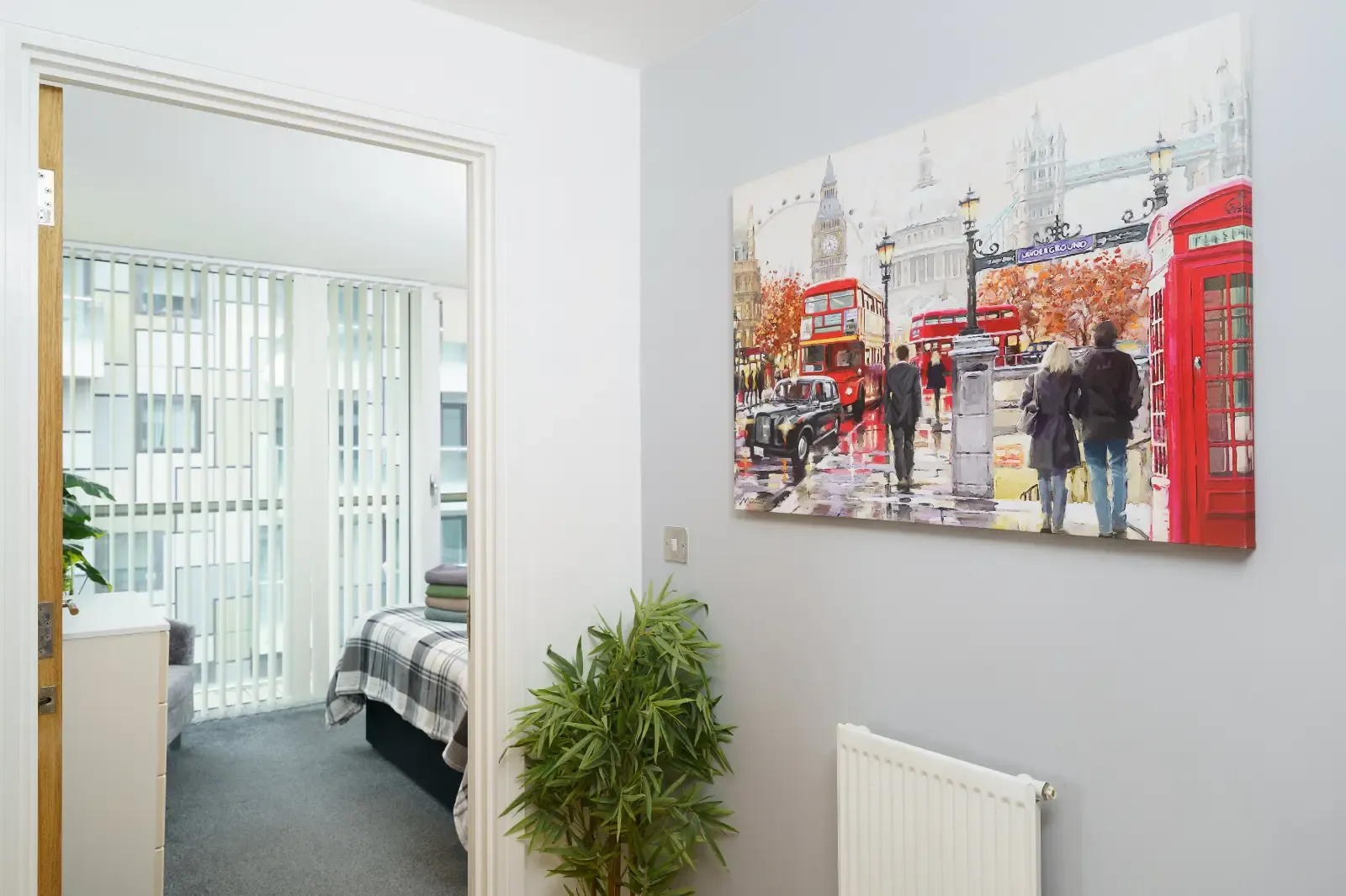 Millharbour Apartment in 38 Millharbour, E14 9JT - Property image 19 - VivreStays