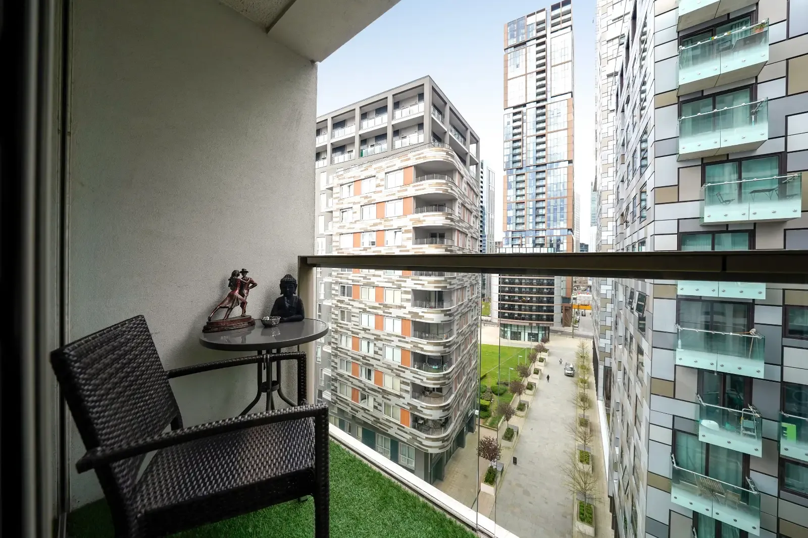 Millharbour Apartment in 38 Millharbour, E14 9JT - Property image 20 - VivreStays