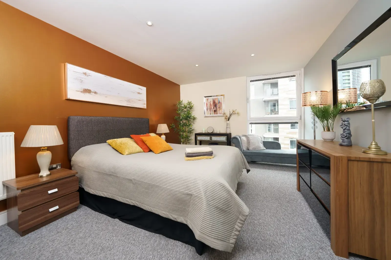 Denison Apartment in 20 Lanterns Way, Tower Hamlets, London, E14 9JG, United Kingdom - Property image 2 - VivreStays