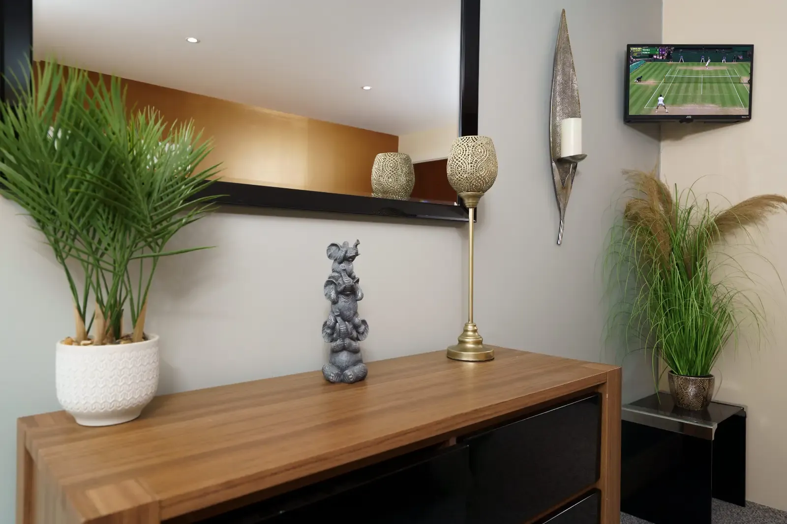 Denison Apartment in 20 Lanterns Way, Tower Hamlets, London, E14 9JG, United Kingdom - Property image 8 - VivreStays
