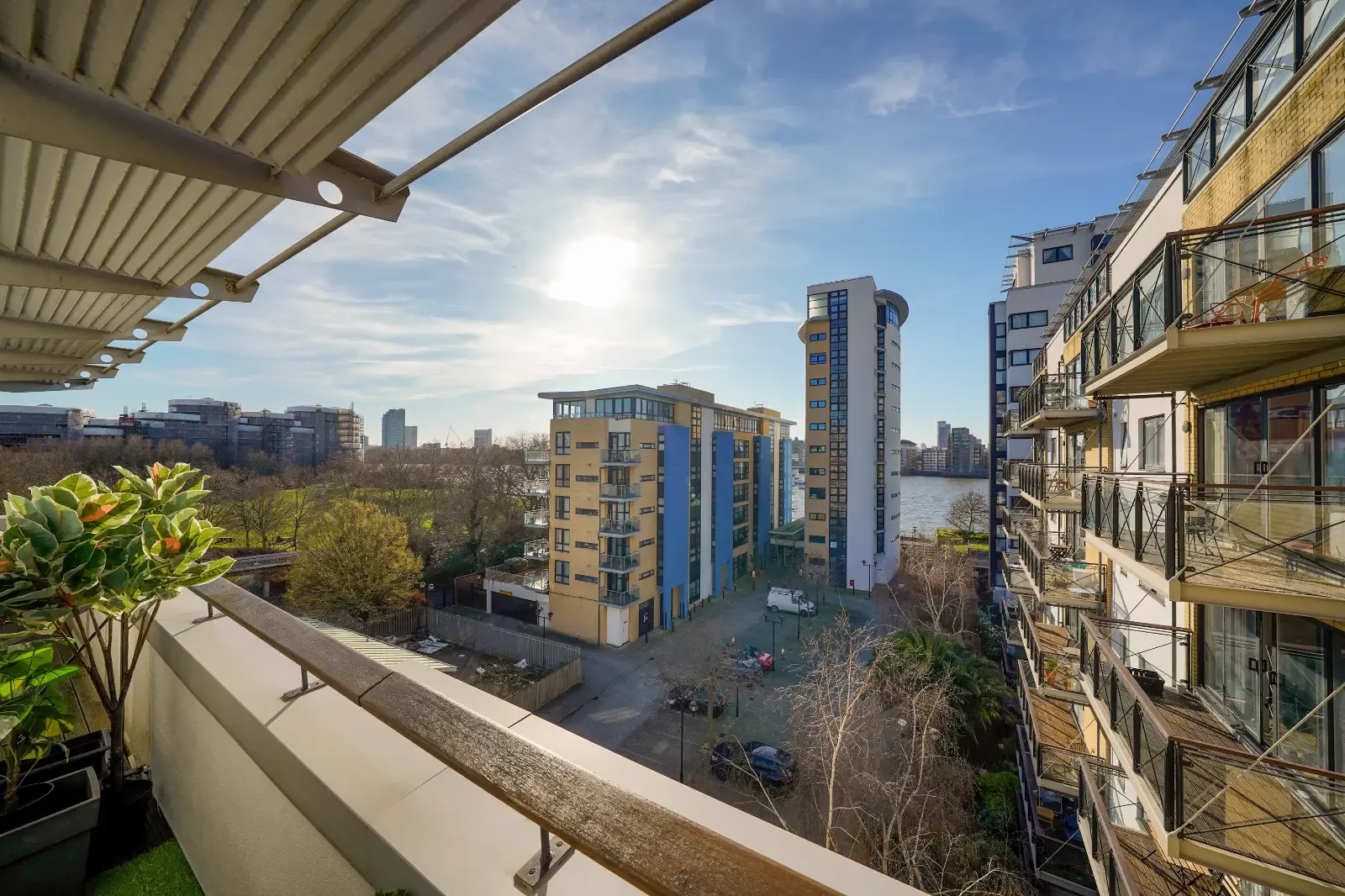 View River Penthouse Apartment in 60 Westferry Road, Tower Hamlets, London, E14 8LN, United Kingdom River Penthouse Apartment in 60 Westferry Road, Tower Hamlets, London, E14 8LN, United Kingdom - Property image 20 - VivreStays