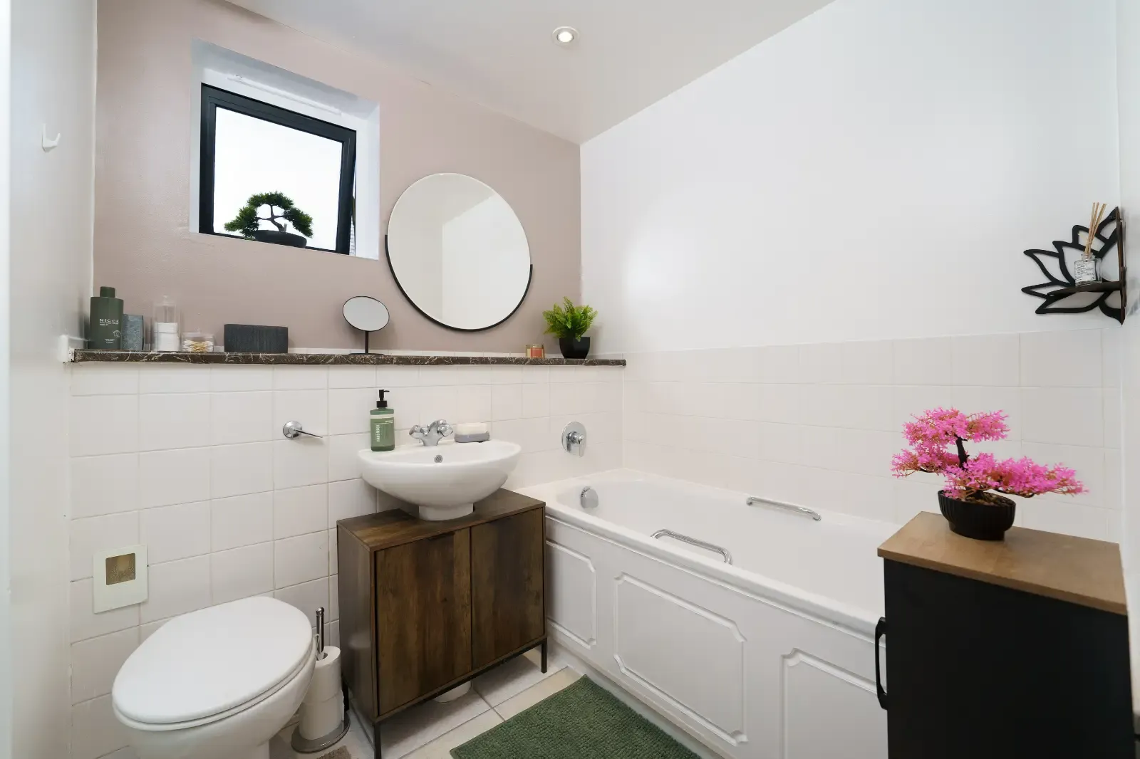 Ocean Wharf Apartment in 60 Westferry Road, E14 8LN - Property image 6 - VivreStays