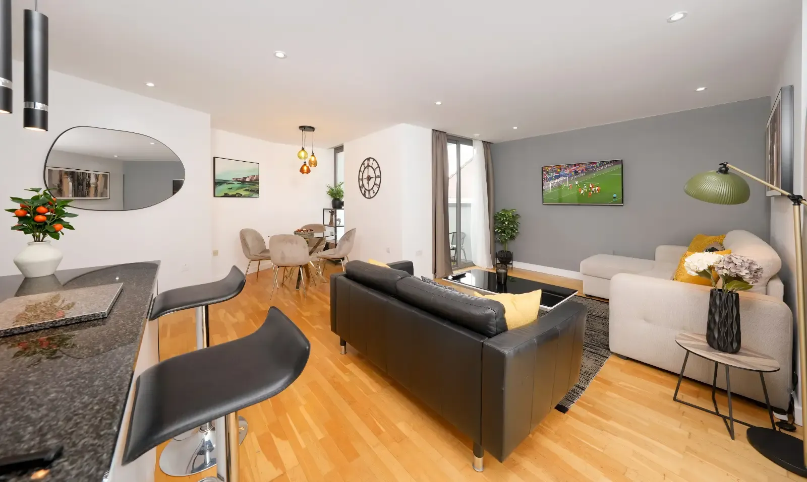 View Queen of the Isle Apartment in E14 3NY, London, Greater London, England, United Kingdom Queen of the Isle Apartment in E14 3NY, London, Greater London, England, United Kingdom - Property image 2 - VivreStays