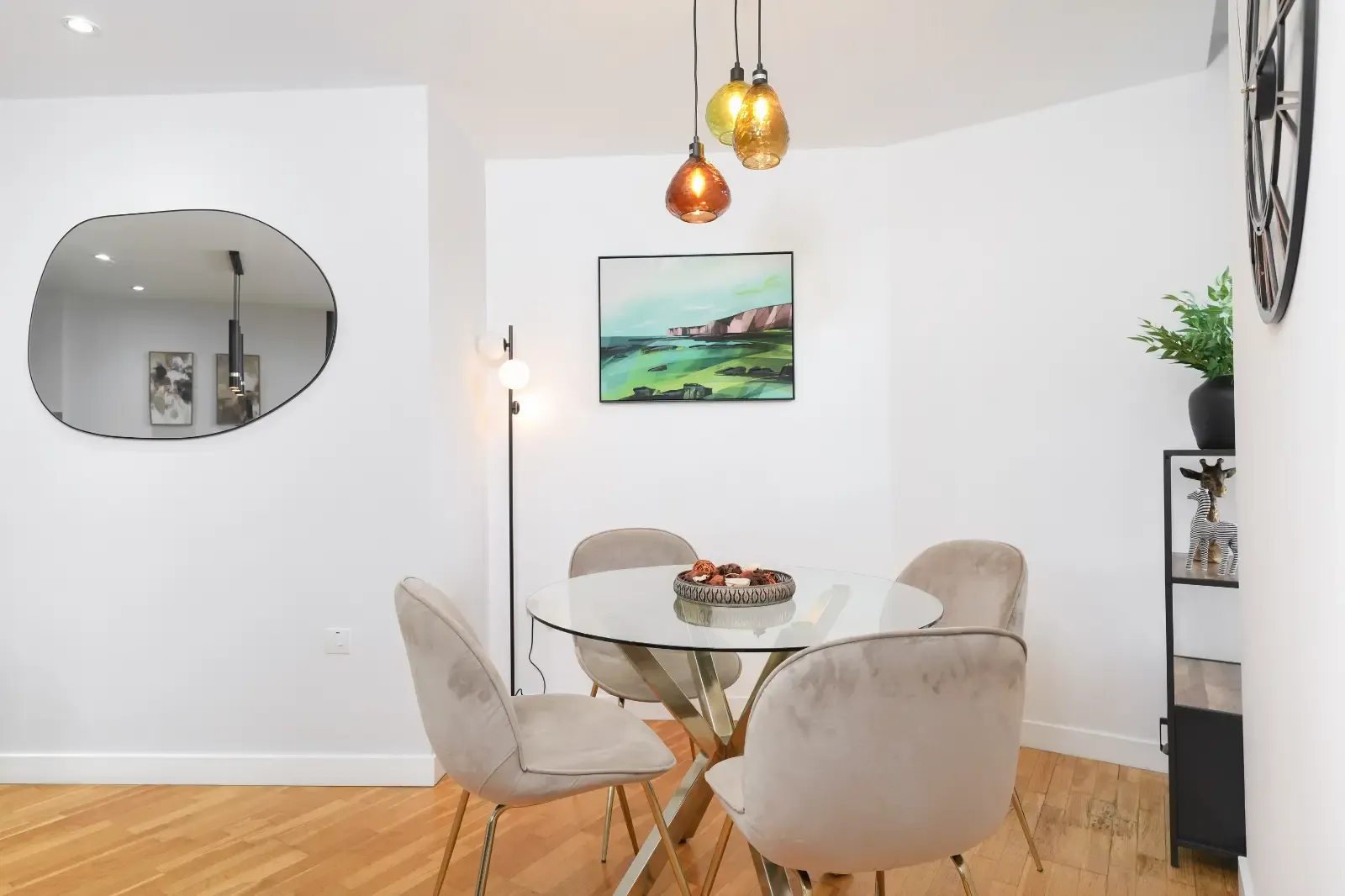 View Queen of the Isle Apartment in E14 3NY, London, Greater London, England, United Kingdom Queen of the Isle Apartment in E14 3NY, London, Greater London, England, United Kingdom - Property image 5 - VivreStays