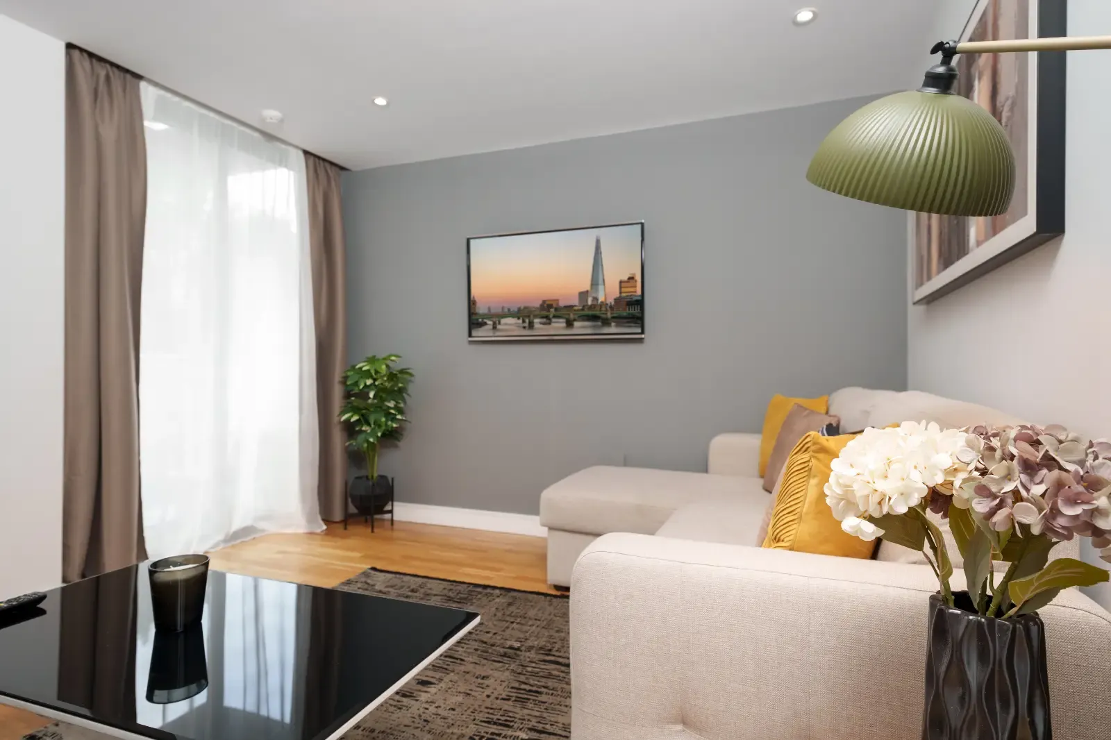 View Queen of the Isle Apartment in E14 3NY, London, Greater London, England, United Kingdom Queen of the Isle Apartment in E14 3NY, London, Greater London, England, United Kingdom - Property image 8 - VivreStays