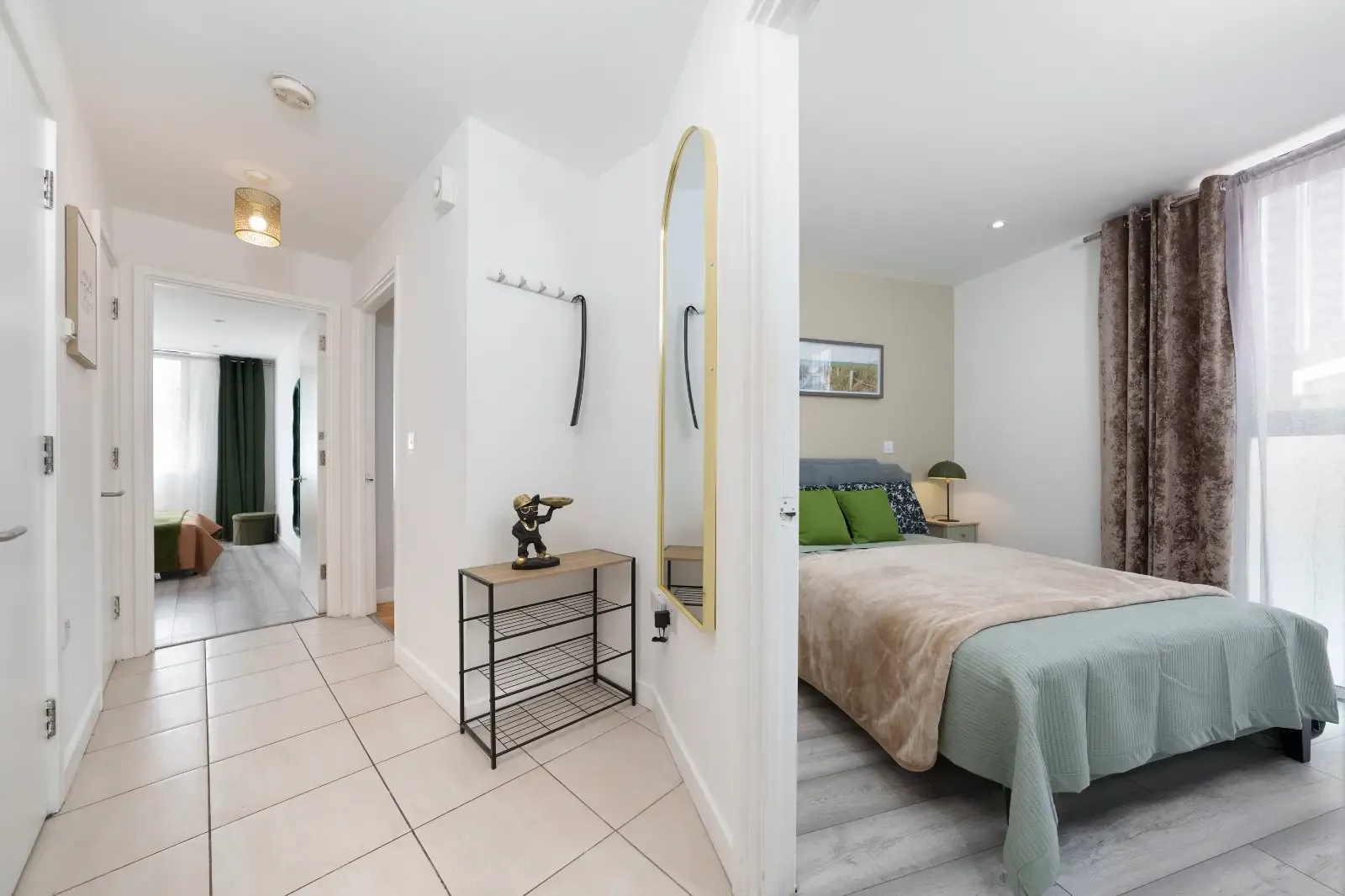 View Queen of the Isle Apartment in E14 3NY, London, Greater London, England, United Kingdom Queen of the Isle Apartment in E14 3NY, London, Greater London, England, United Kingdom - Property image 17 - VivreStays