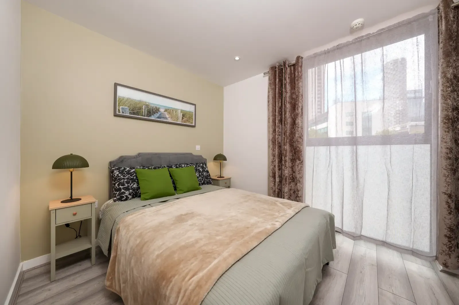 View Queen of the Isle Apartment in E14 3NY, London, Greater London, England, United Kingdom Queen of the Isle Apartment in E14 3NY, London, Greater London, England, United Kingdom - Property image 24 - VivreStays