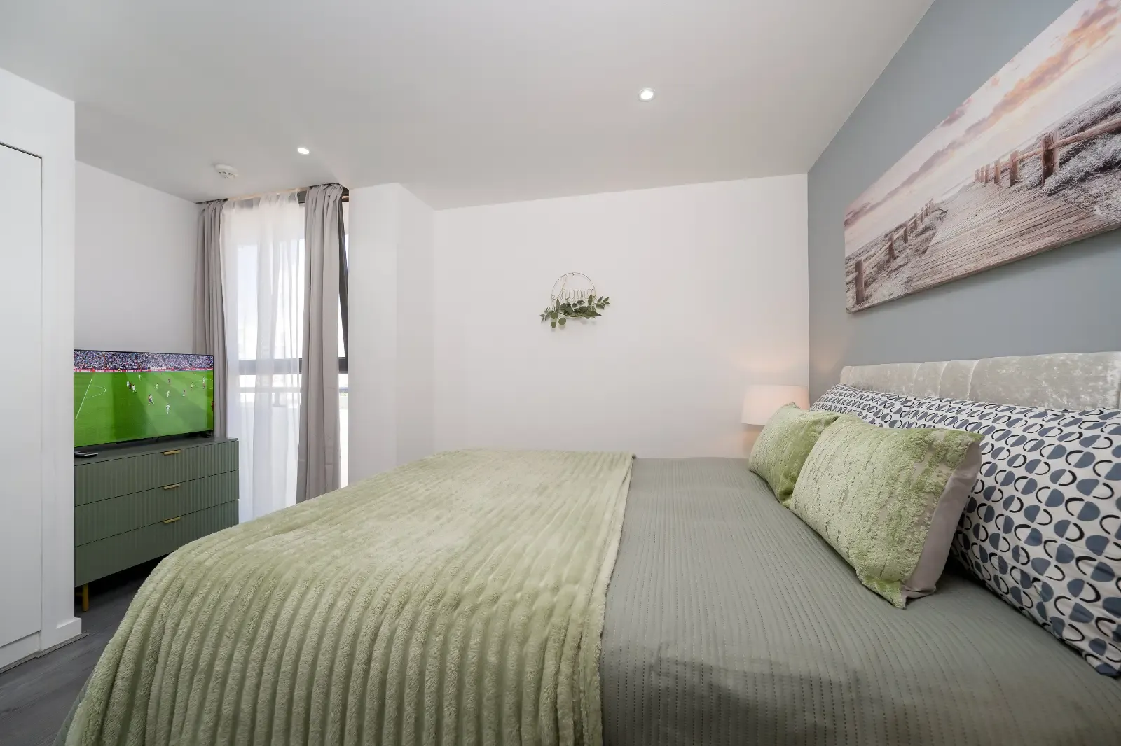 View Manhattan Apartment in E14 3NY, London, Greater London, England, United Kingdom Manhattan Apartment in E14 3NY, London, Greater London, England, United Kingdom - Property image 8 - VivreStays
