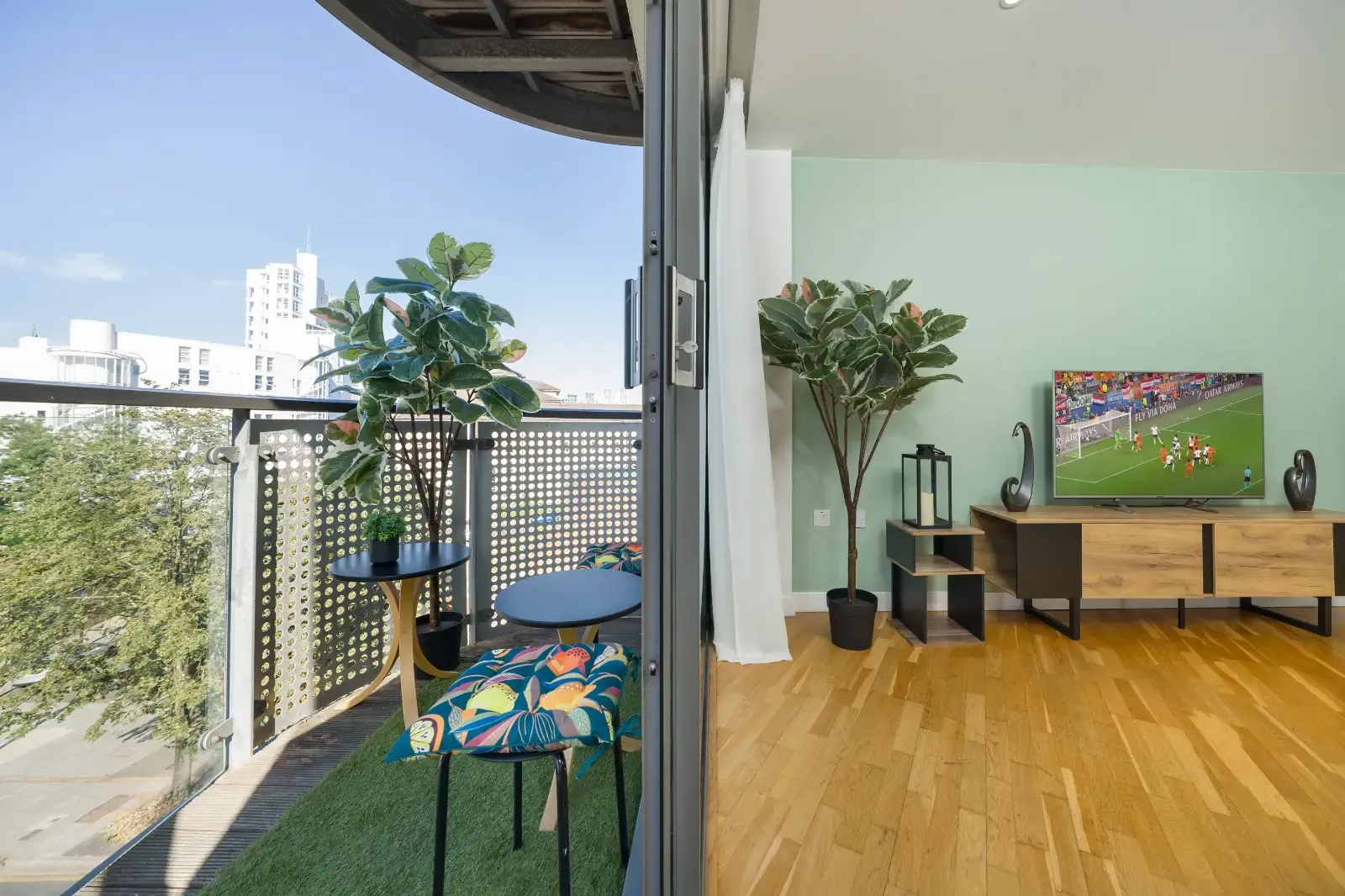 View Manhattan Apartment in E14 3NY, London, Greater London, England, United Kingdom Manhattan Apartment in E14 3NY, London, Greater London, England, United Kingdom - Property image 21 - VivreStays