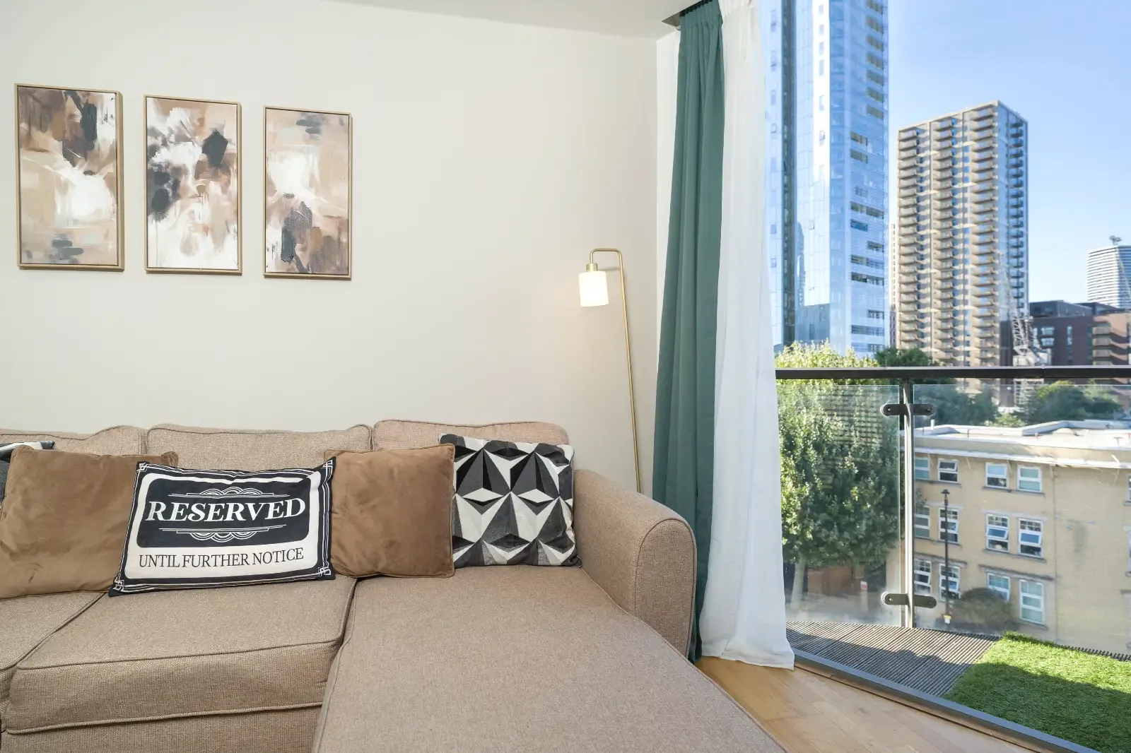 View Manhattan Apartment in E14 3NY, London, Greater London, England, United Kingdom Manhattan Apartment in E14 3NY, London, Greater London, England, United Kingdom - Property image 22 - VivreStays