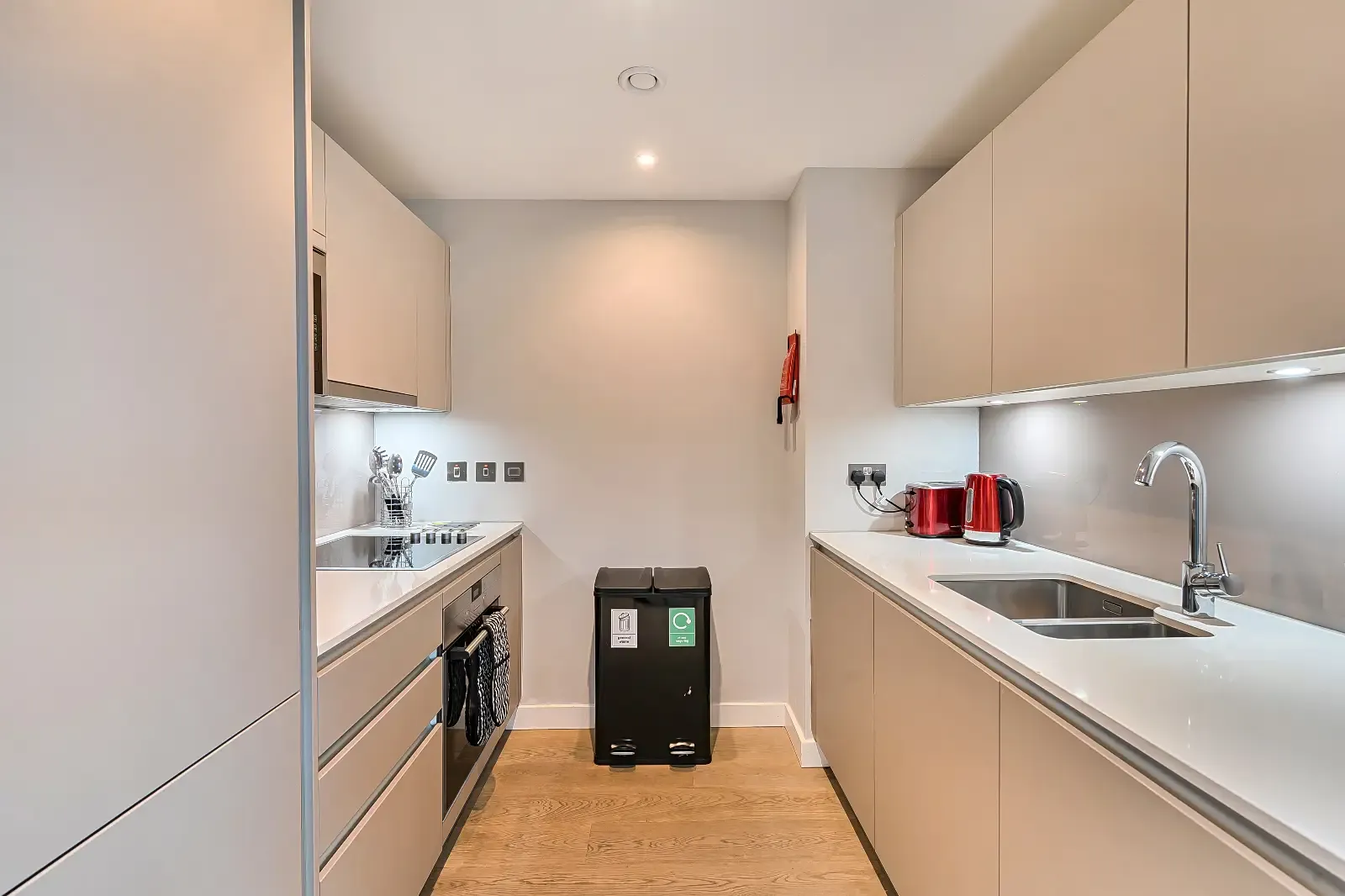 Churchyard Row  - 1 Bed in 9 Churchyard Row, Southwark, London, SE11 4FE, United Kingdom - Property image 3 - VivreStays
