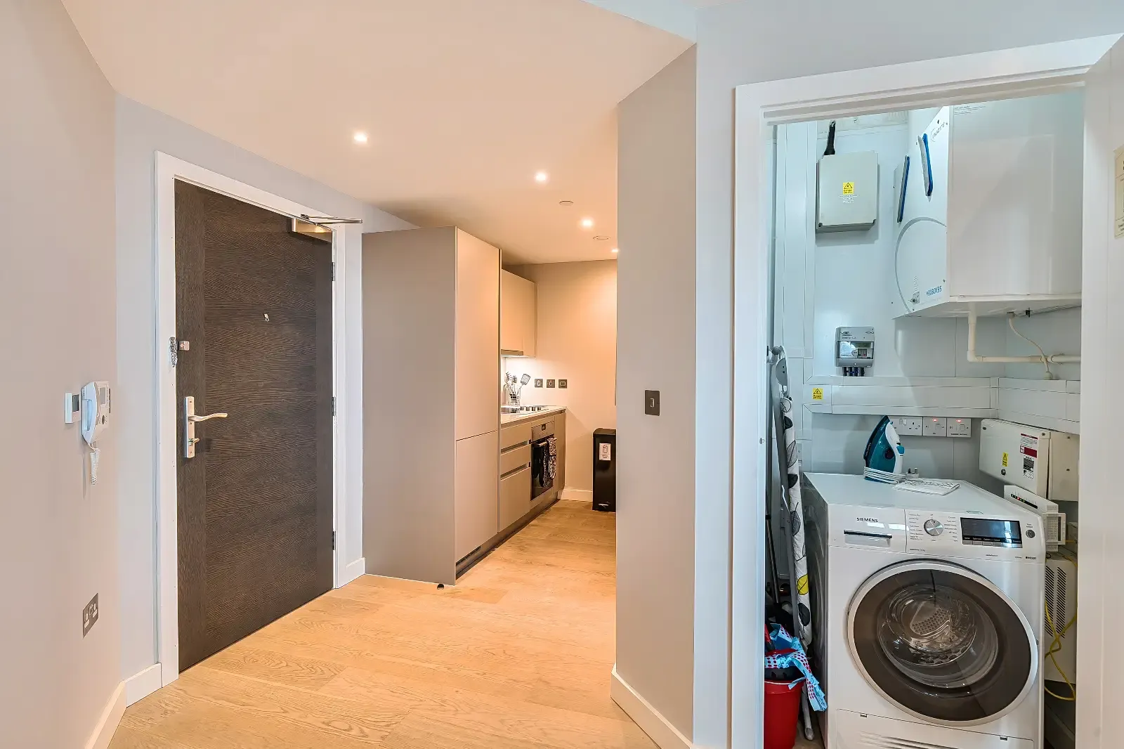 Churchyard Row  - 1 Bed in 9 Churchyard Row, Southwark, London, SE11 4FE, United Kingdom - Property image 7 - VivreStays