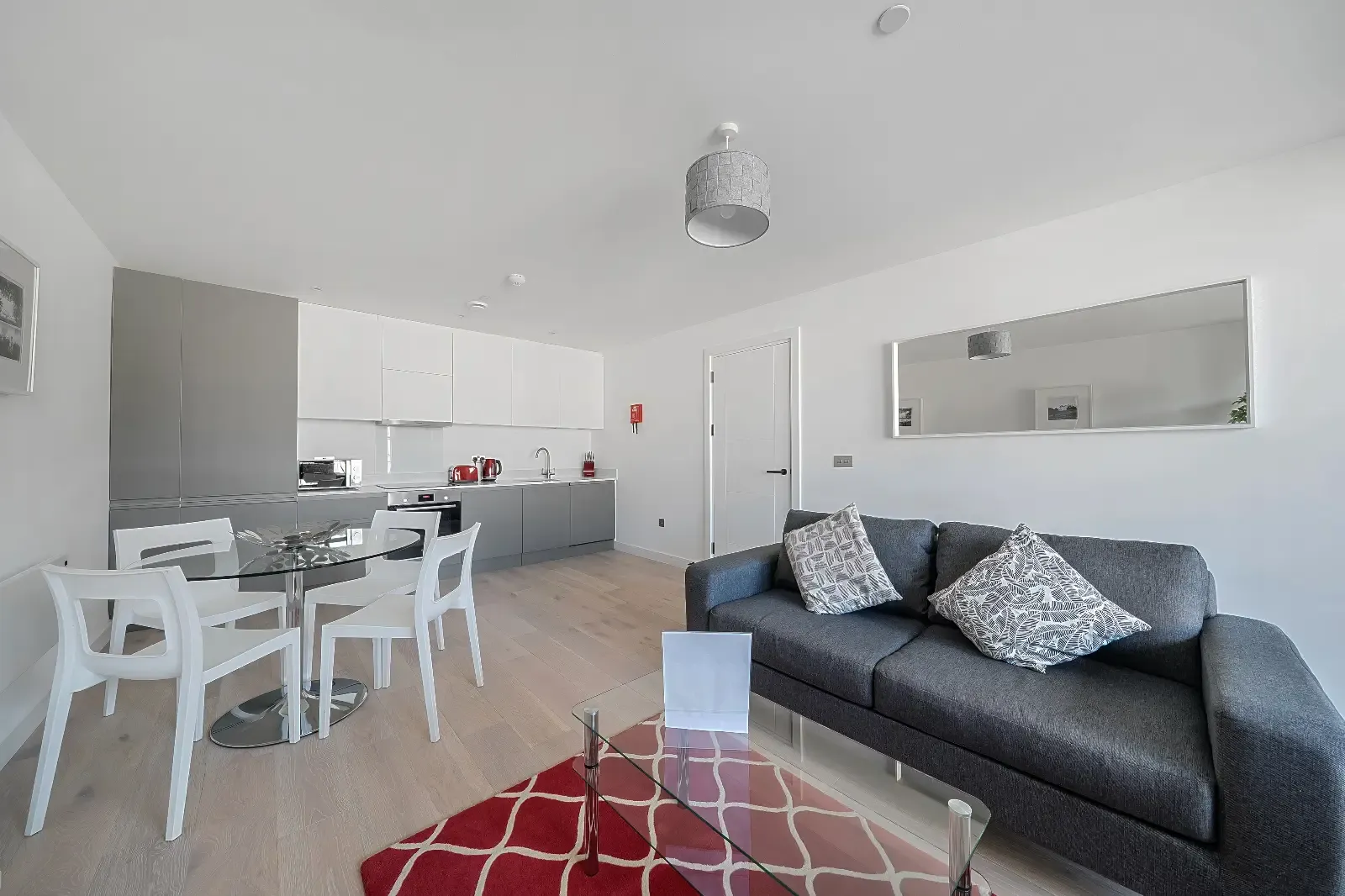 Caroline Street - 2 Bed in 19 Caroline Street, E1 0FH - Property image 3 - VivreStays