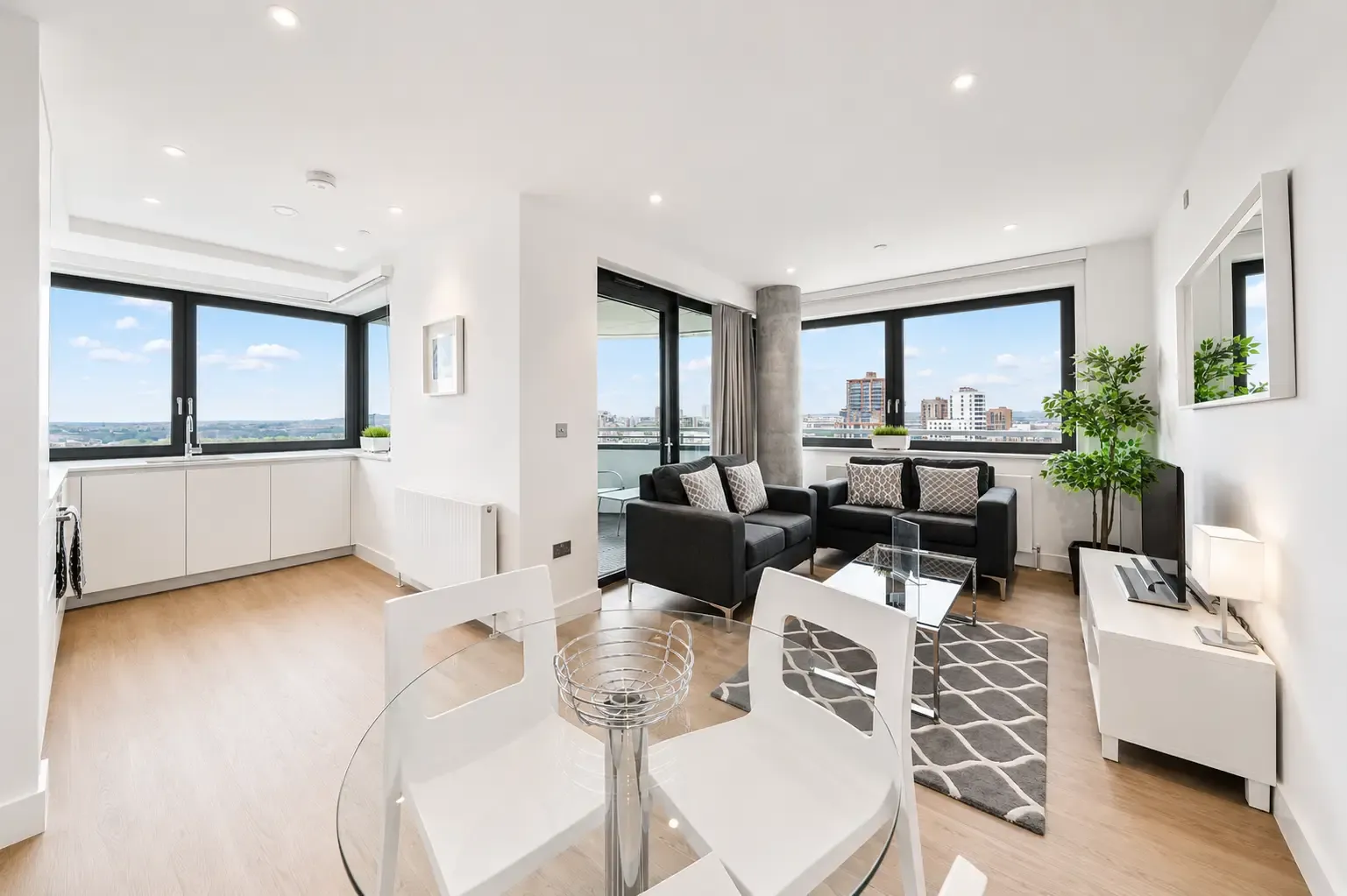 Oasis Way - 1 Bed serviced apartment - Wembley - VivreStays