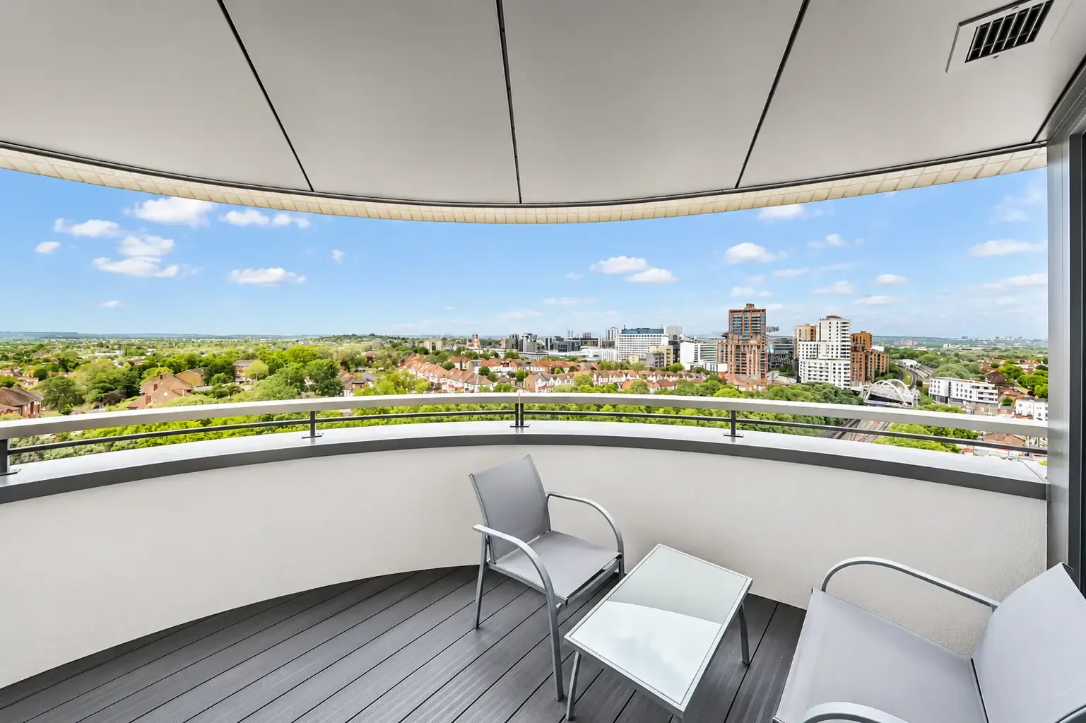 Oasis Way - 2 Bed in 2 Oasis Way, HA9 6FH - Property image 10 - VivreStays