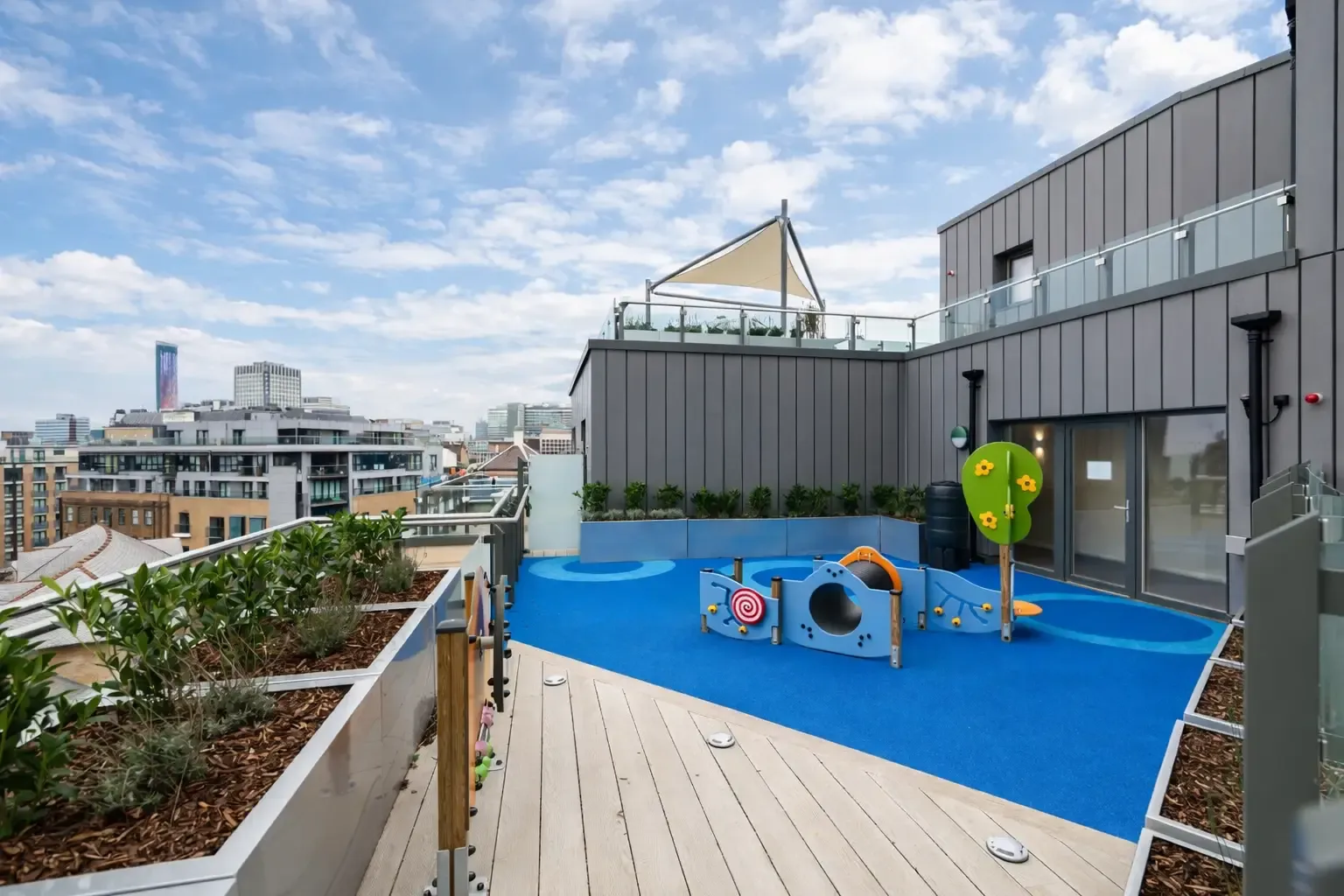 Vertex House - 2 Bed in 2 Wandle Road, Wandsworth, London, SW17 7DW, United Kingdom - Property image 14 - VivreStays