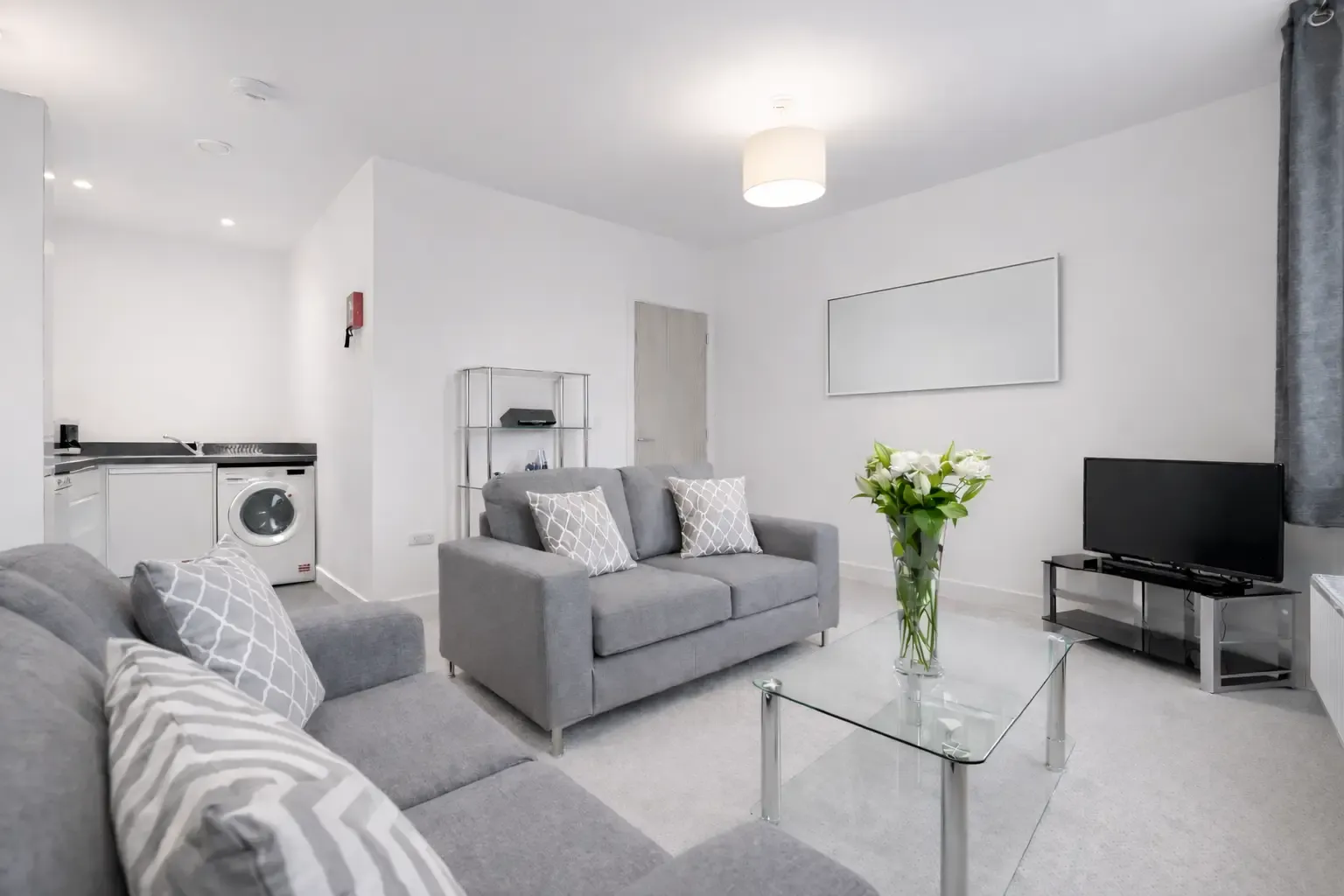 Nouvelle House - 2 Bed serviced apartment - Sutton - VivreStays