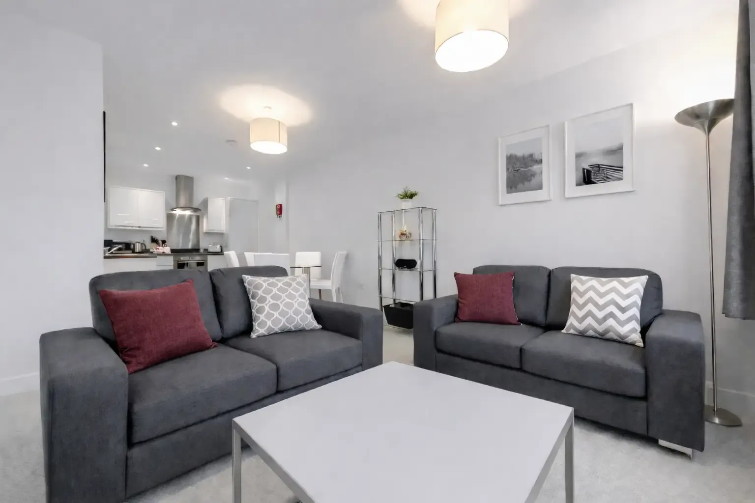 Nouvelle House - 2 Bed in 52 Sutton Court Road, Sutton, SM1 4SL, United Kingdom - Property image 3 - VivreStays