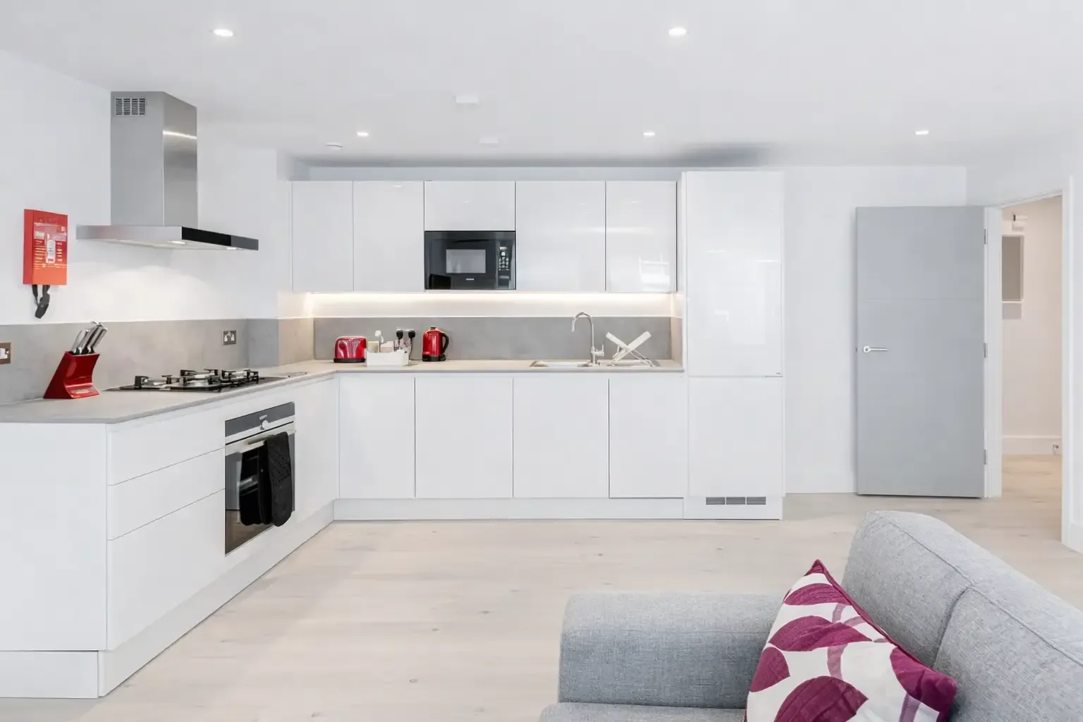 Walpole Court - 2 Bed in W5 5ED - Property image 6 - VivreStays