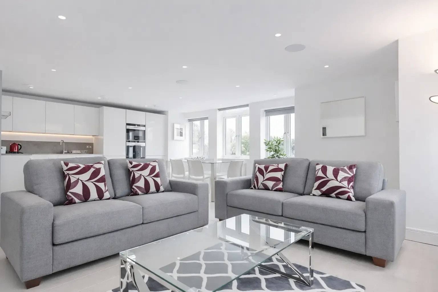 Walpole Court - 2 Bed serviced apartment - London - VivreStays