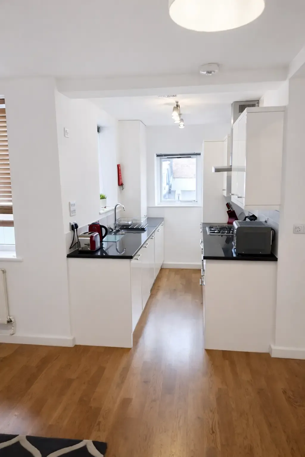 Kew Bridge Court - 1 Bed in W4 3AF, London, Greater London, England, United Kingdom - Property image 2 - VivreStays