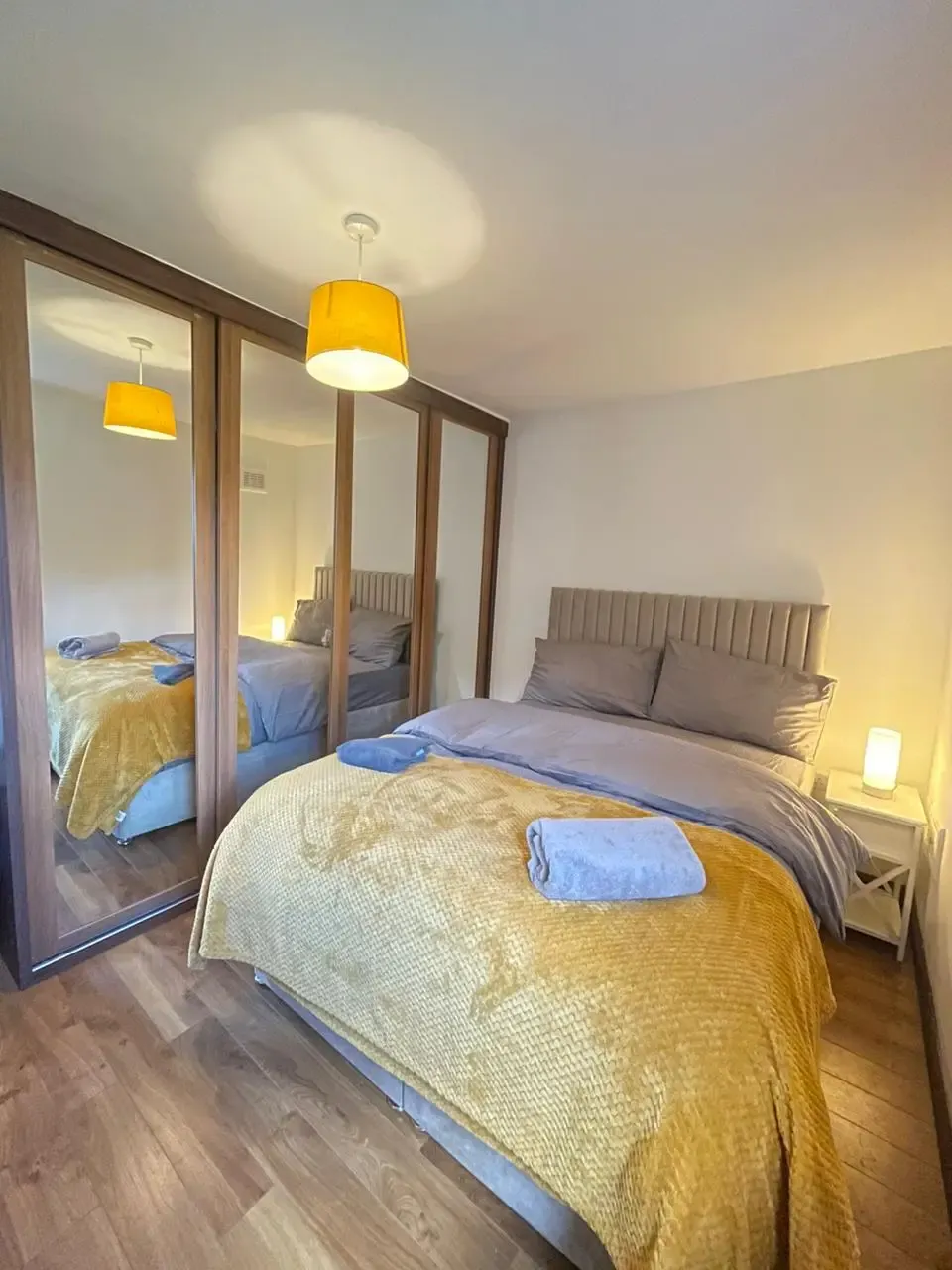 Stylish 2 Bedroom Apartment in Bradford City Center with Free Parking in Avenham Way 10 - Property image 11 - VivreStays