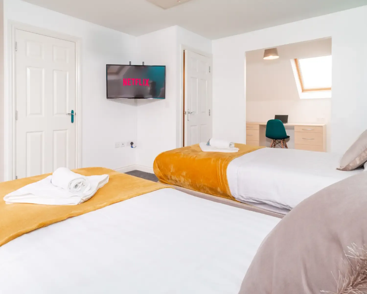 Westlake Serviced Accommodation in 459 West Lake Avenue, Peterborough, PE7 8HQ, United Kingdom - Property image 2 - VivreStays