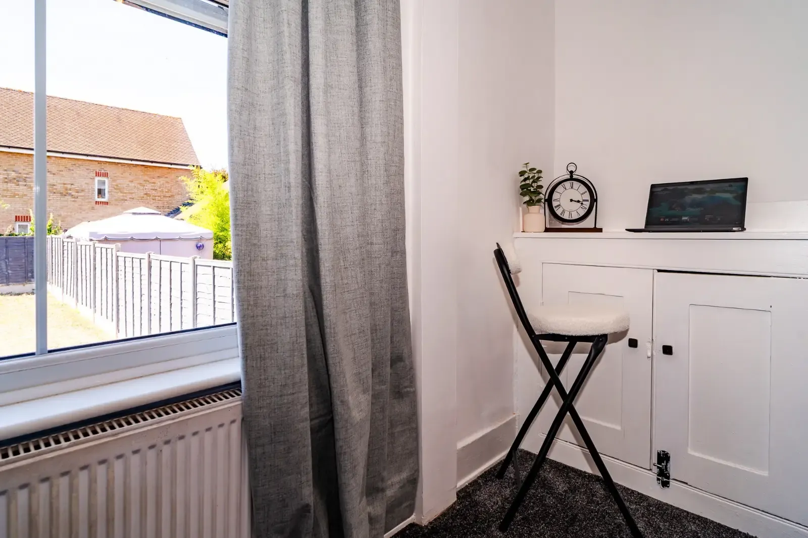 4-Bed Sleeps 10| City Centre - Insurance Relocators & Contractors Welcome in ME14 2SH - Property image 23 - VivreStays