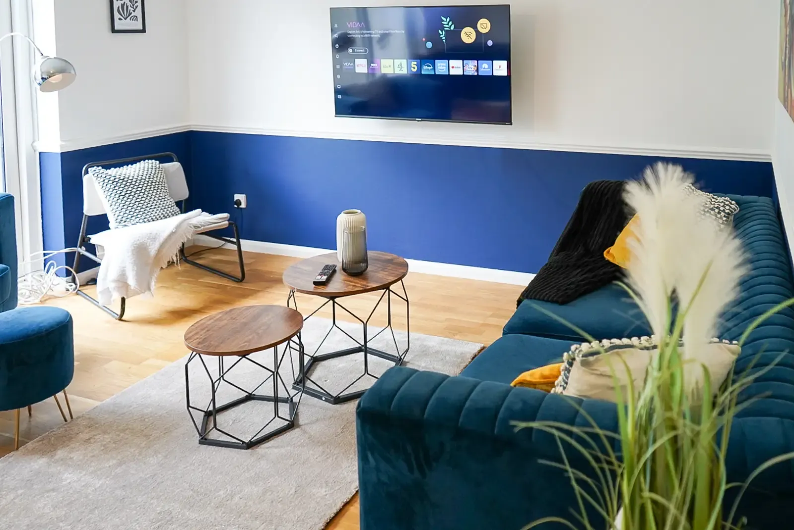 Executive 4-BR Residence with Private Parking – Putney Heath, London in 4 Divis Way, SW15 5DG - Property image 28 - VivreStays