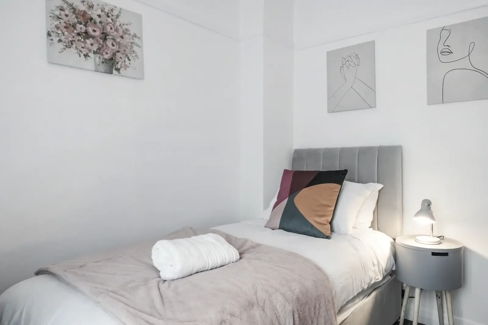 Premium 2-BR Executive Garden Flat – Brixton & Tulse Hill, London in 48 Athlone Road, SW2 2DR - Property image 12 - VivreStays