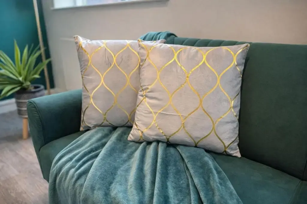 2 Bed 2 Bath Birmingham City Centre Apartment with secure Parking in B16 8AE, Birmingham, West Midlands, England, United Kingdom - Property image 20 - VivreStays