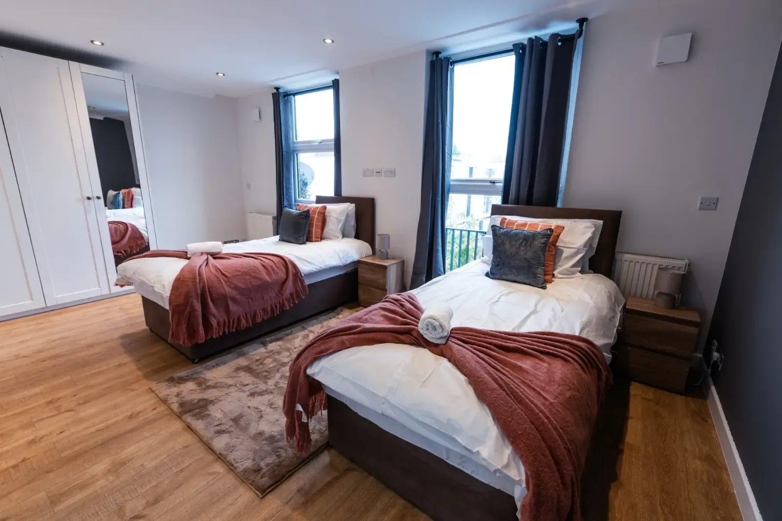 Spacious 3-Bedroom London Townhouse | Swiss Cottage in 107 Fellows Road, London Borough of Camden, London, NW3 3JS, United Kingdom - Property image 2 - VivreStays