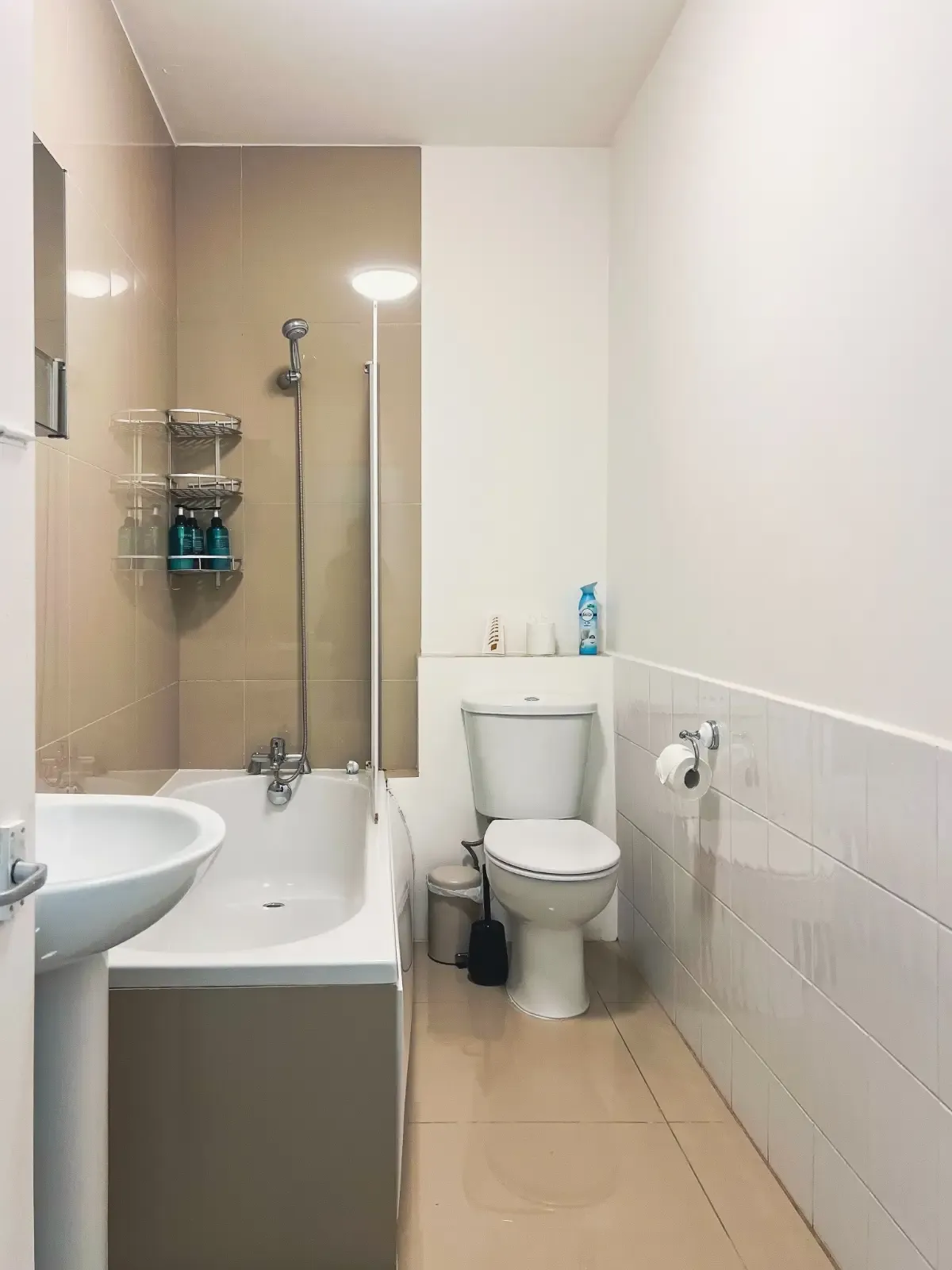 Premium 3-BR Ground-Floor Garden Flat – Queen's Park, London in 211 Ashmore Road, W9 3DB - Property image 8 - VivreStays