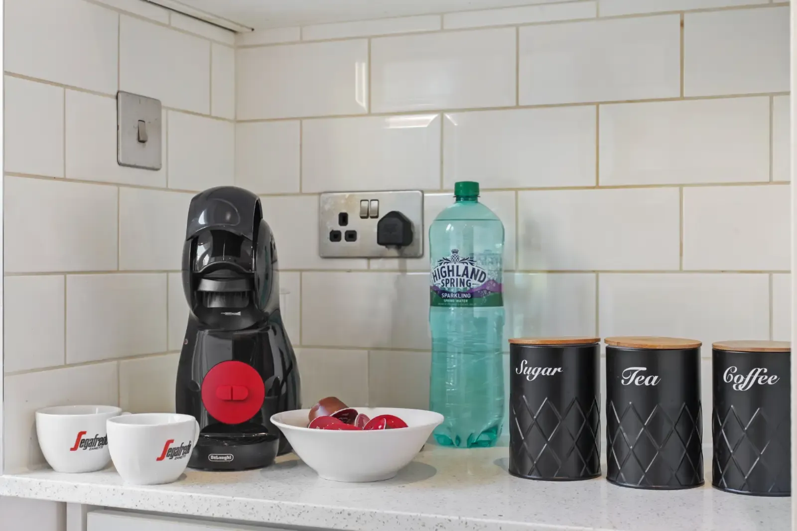 Professionally Managed 2-Bedroom Apartment | Camden, London in 168a Eversholt Street, NW1 1BL - Property image 5 - VivreStays