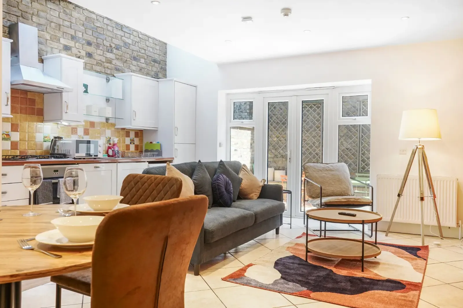 Professionally Managed 2-Bedroom Apartment | Central London in 72-74 Bridport Place, Hackney, London, N1 5DS, United Kingdom - Property image 12 - VivreStays