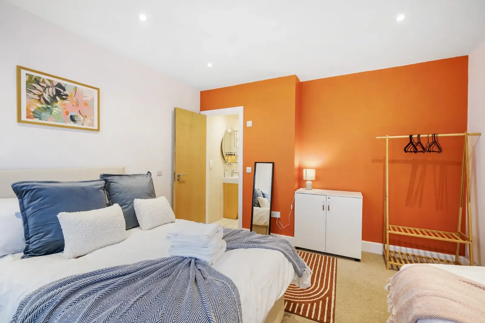 Professionally Managed 2-Bedroom Apartment | Central London in 72-74 Bridport Place, Hackney, London, N1 5DS, United Kingdom - Property image 13 - VivreStays