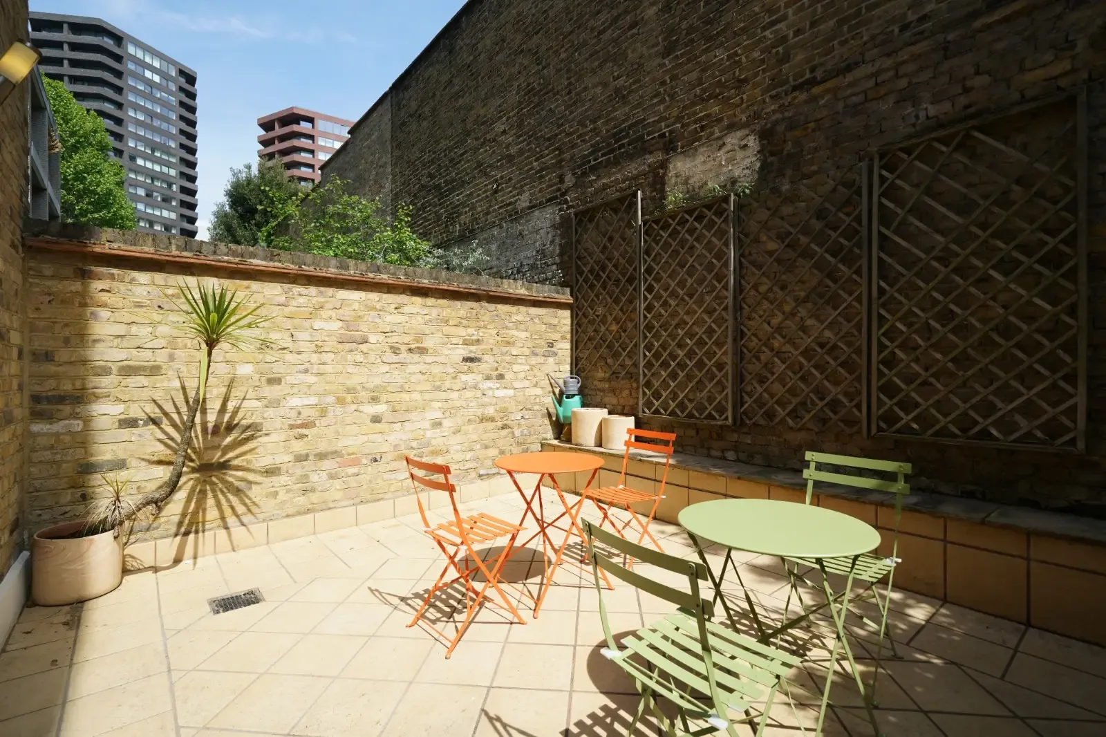 Professionally Managed 2-Bedroom Apartment | Central London in 72-74 Bridport Place, Hackney, London, N1 5DS, United Kingdom - Property image 15 - VivreStays