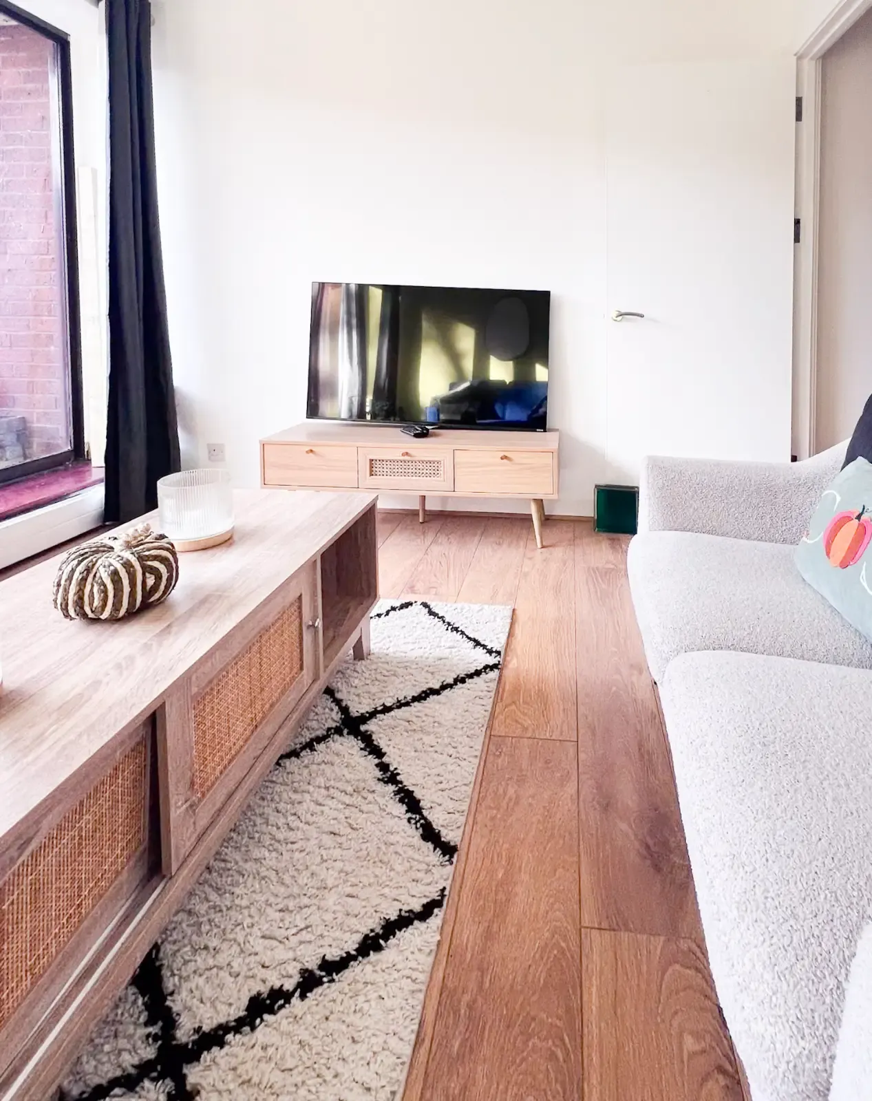 Spacious 3-Bedroom Duplex | King’s Cross & Euston | Corporate Relocation Stays in 48 Polygon Road, NW1 1QA - Property image 7 - VivreStays