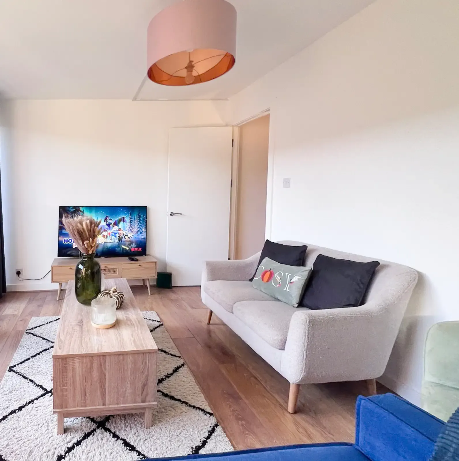 Spacious 3-Bedroom Duplex | King’s Cross & Euston | Corporate Relocation Stays in 48 Polygon Road, NW1 1QA - Property image 10 - VivreStays