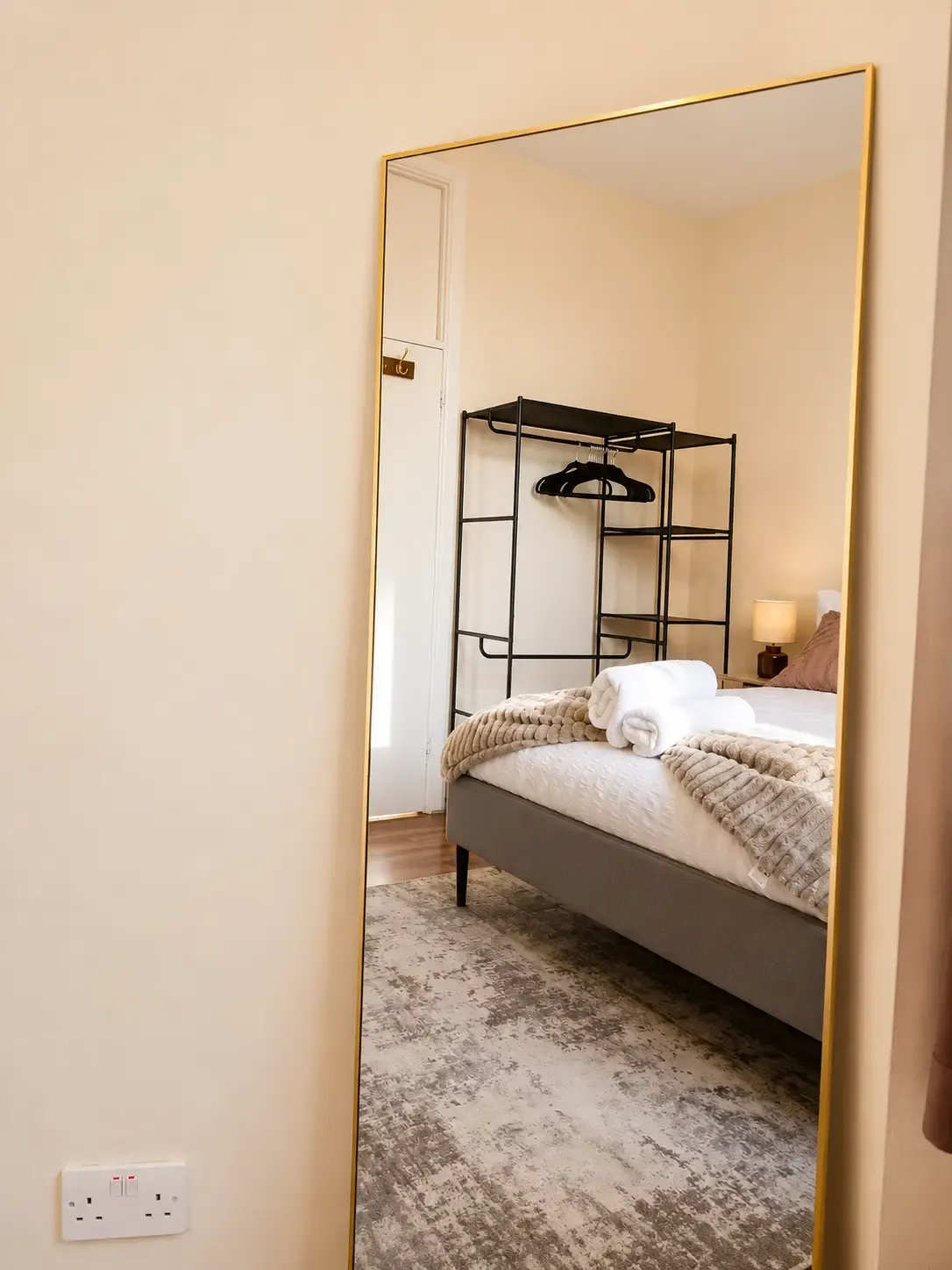 Spacious 2-Bedroom Apartment | London Bridge | Relocation Stays in SE1 2XL - Property image 25 - VivreStays
