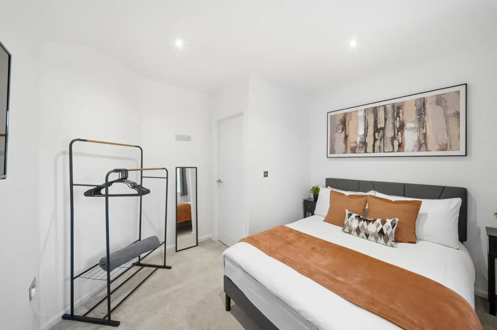 View Spacious 3 Double Bedroom Fully Equipped Home. Sherwood, Nottingham. in 262 Valley Road, Nottingham, NG5 1HQ, United Kingdom Spacious 3 Double Bedroom Fully Equipped Home. Sherwood, Nottingham. in 262 Valley Road, Nottingham, NG5 1HQ, United Kingdom - Property image 2 - VivreStays